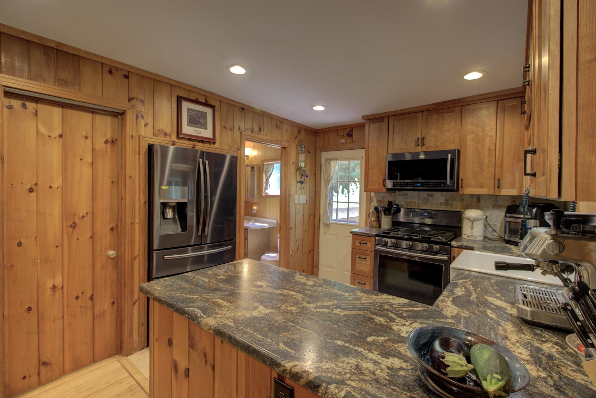 1160 Blockhouse Point Road Property Photo 28