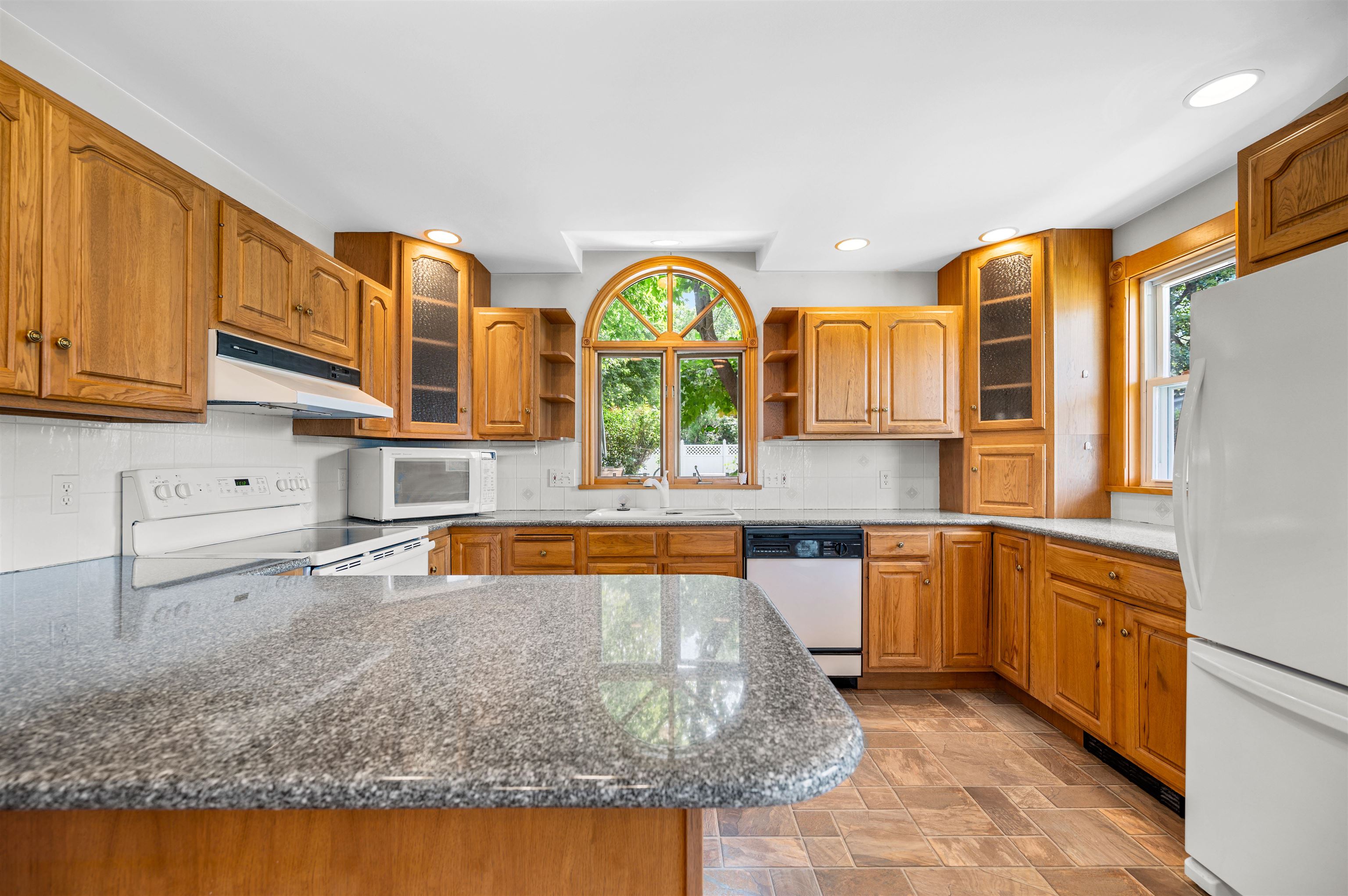 55 Maple Avenue Property Photo 9