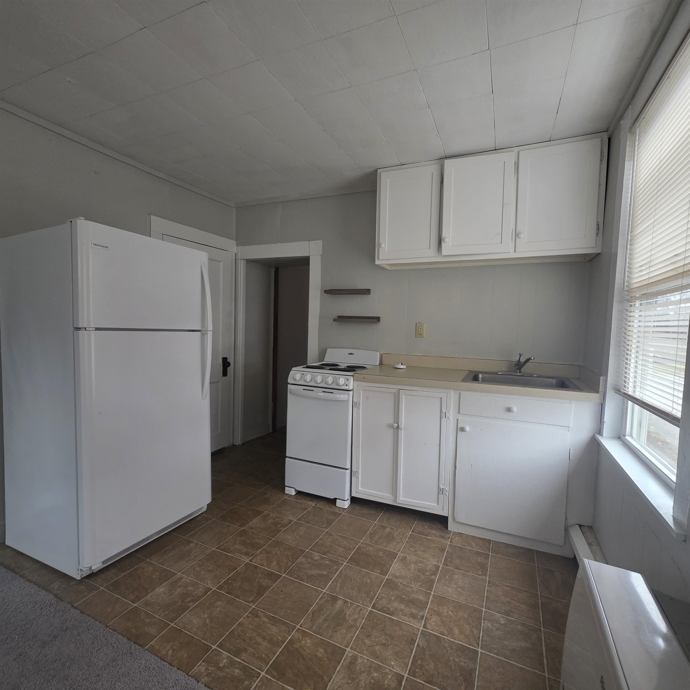 200 Main Street Property Photo 3