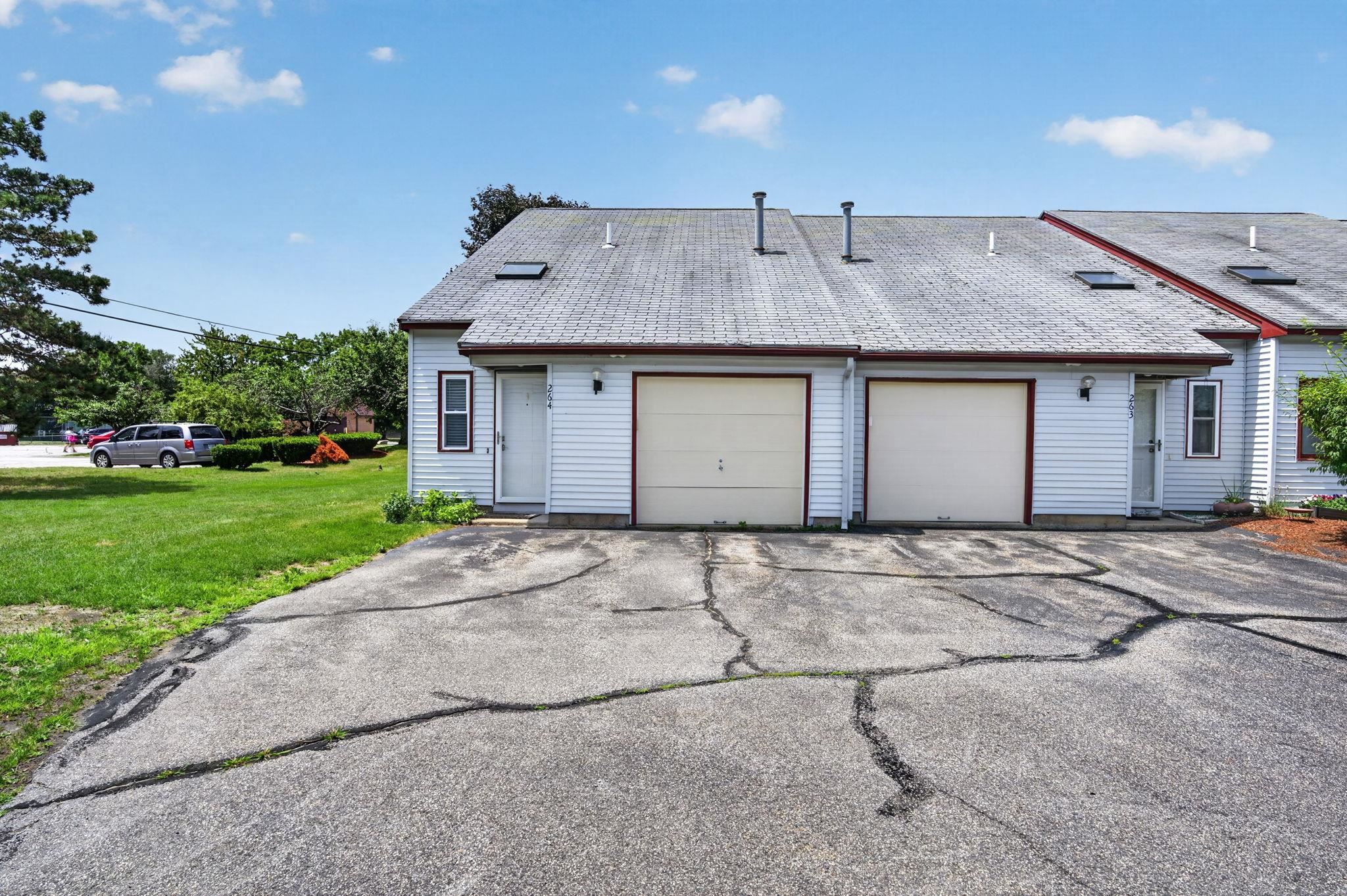 264 Stonebridge Drive Property Photo 1