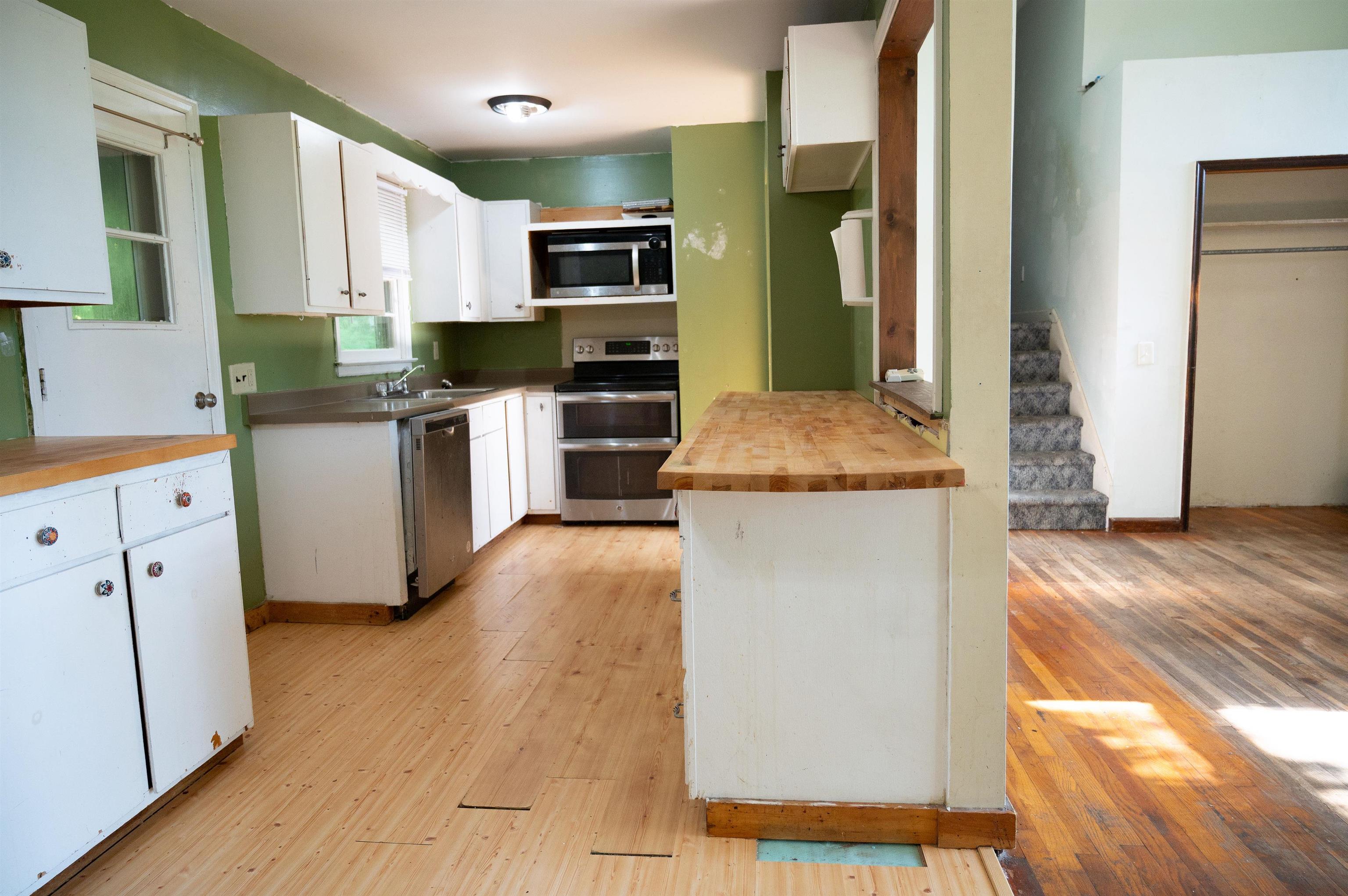 165 Dutton Farm Road Property Photo 6