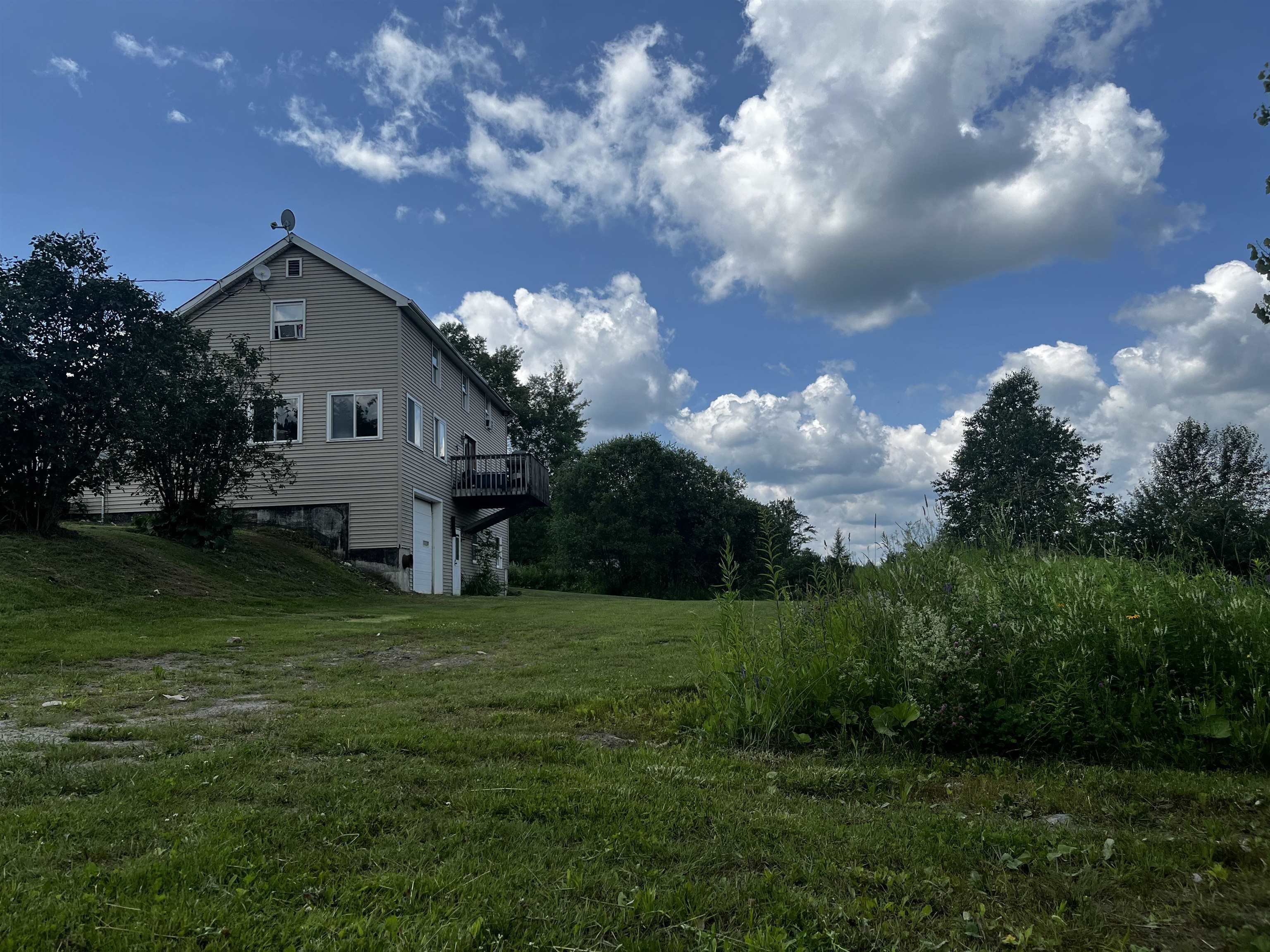 1946 Cold Hill Road Property Photo 2