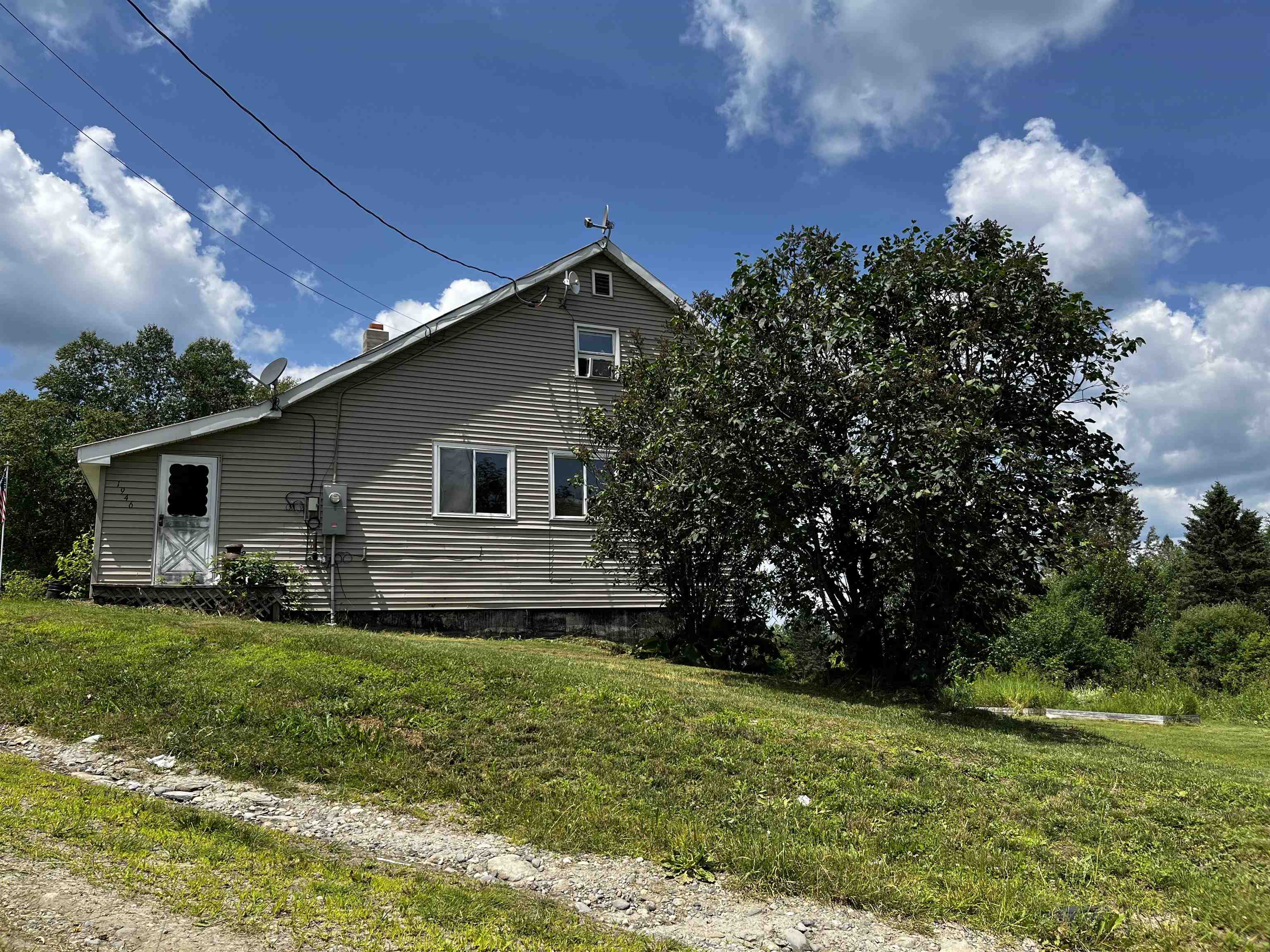 1946 Cold Hill Road Property Photo 6