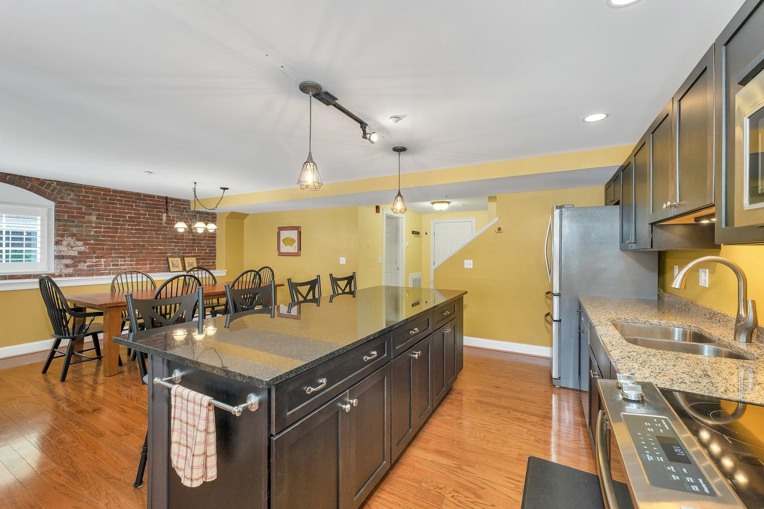 48 Landing Lane Property Photo 8