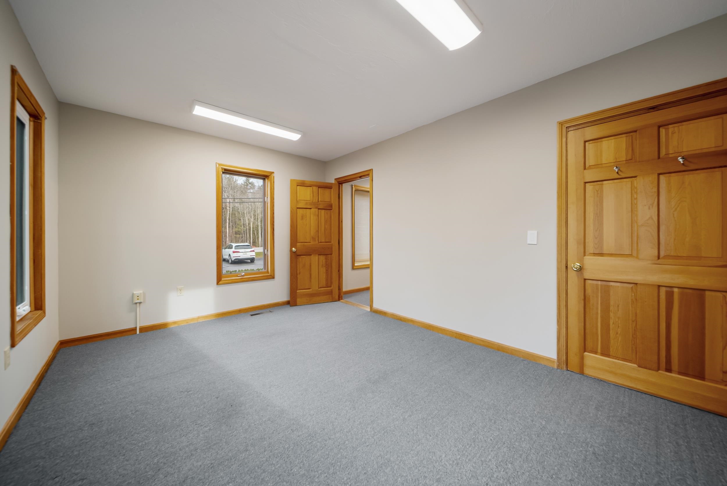 60 Whittier Highway Property Photo 12