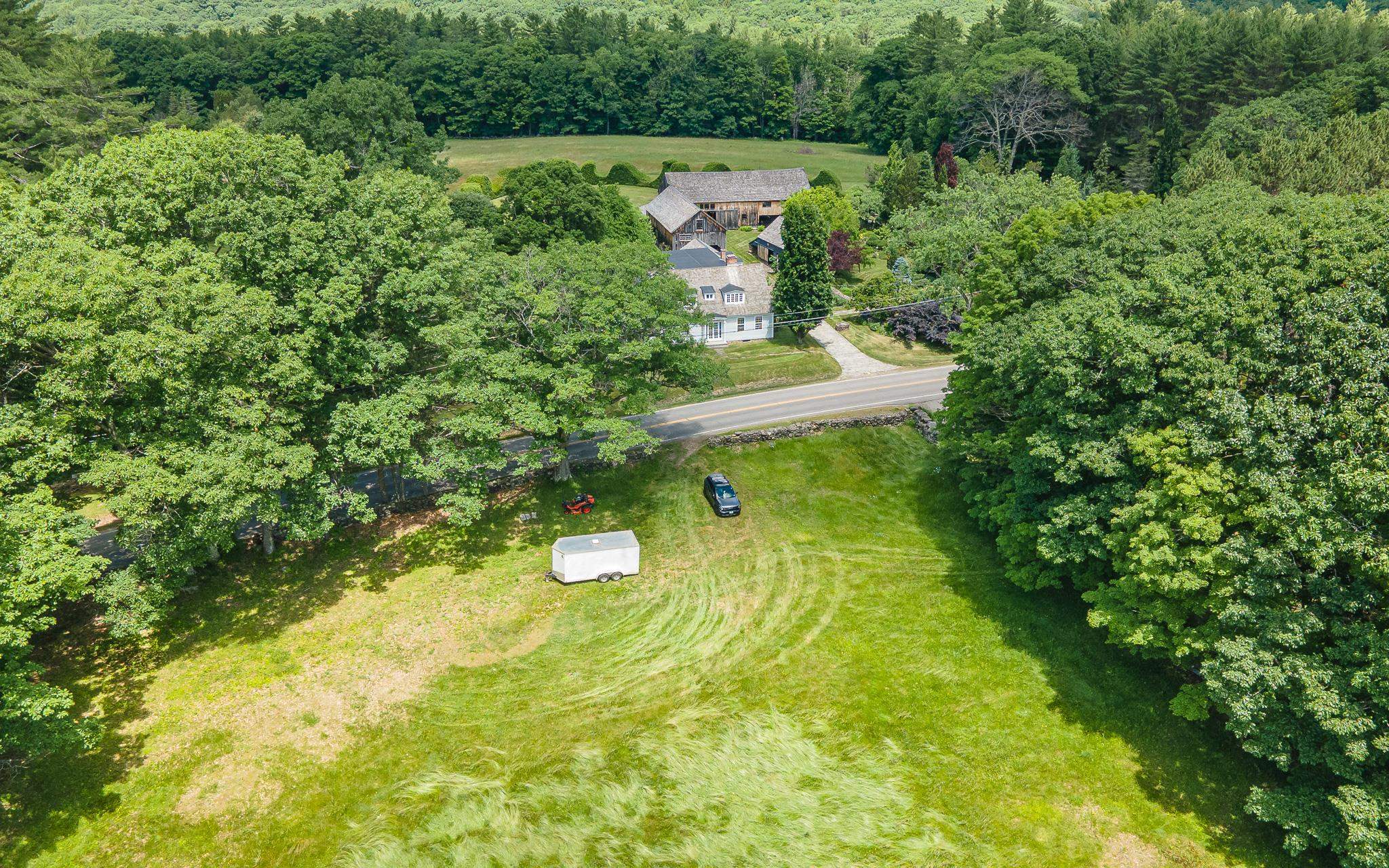867 Forest Road Property Photo 4