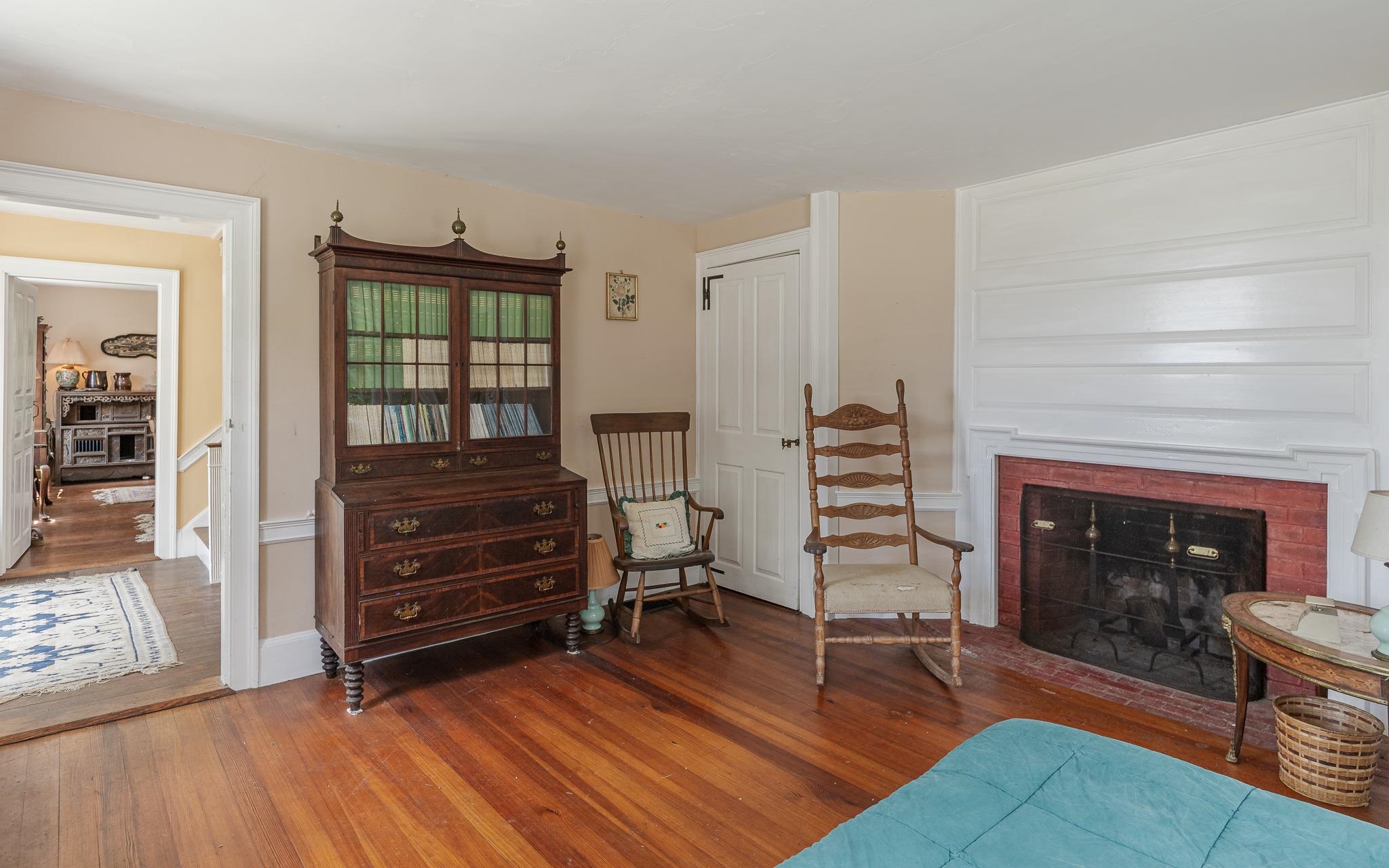 867 Forest Road Property Photo 44
