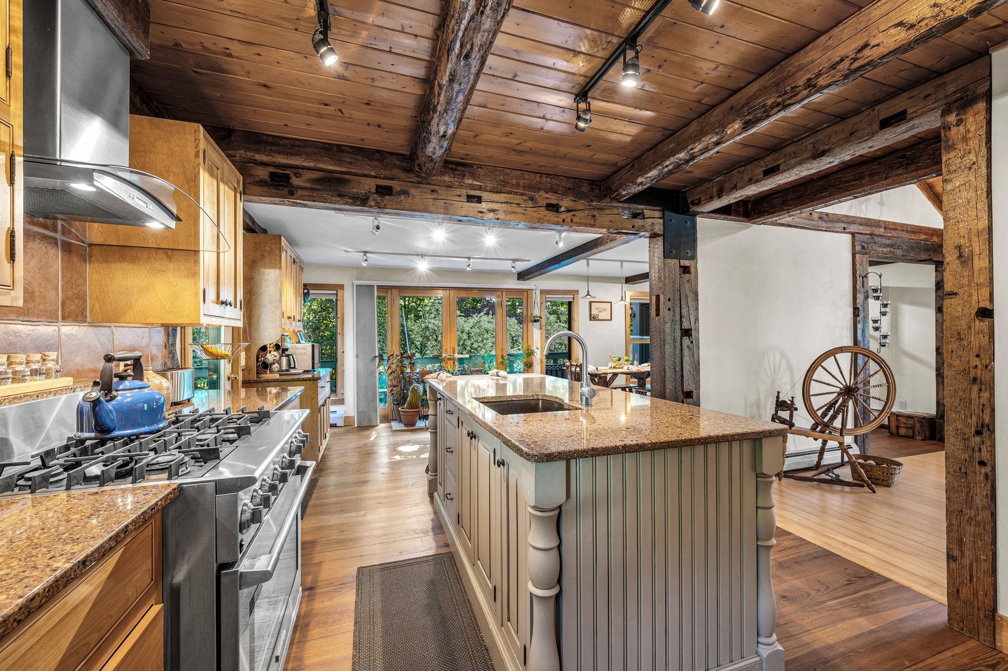 66 Somerset Road Property Photo 25