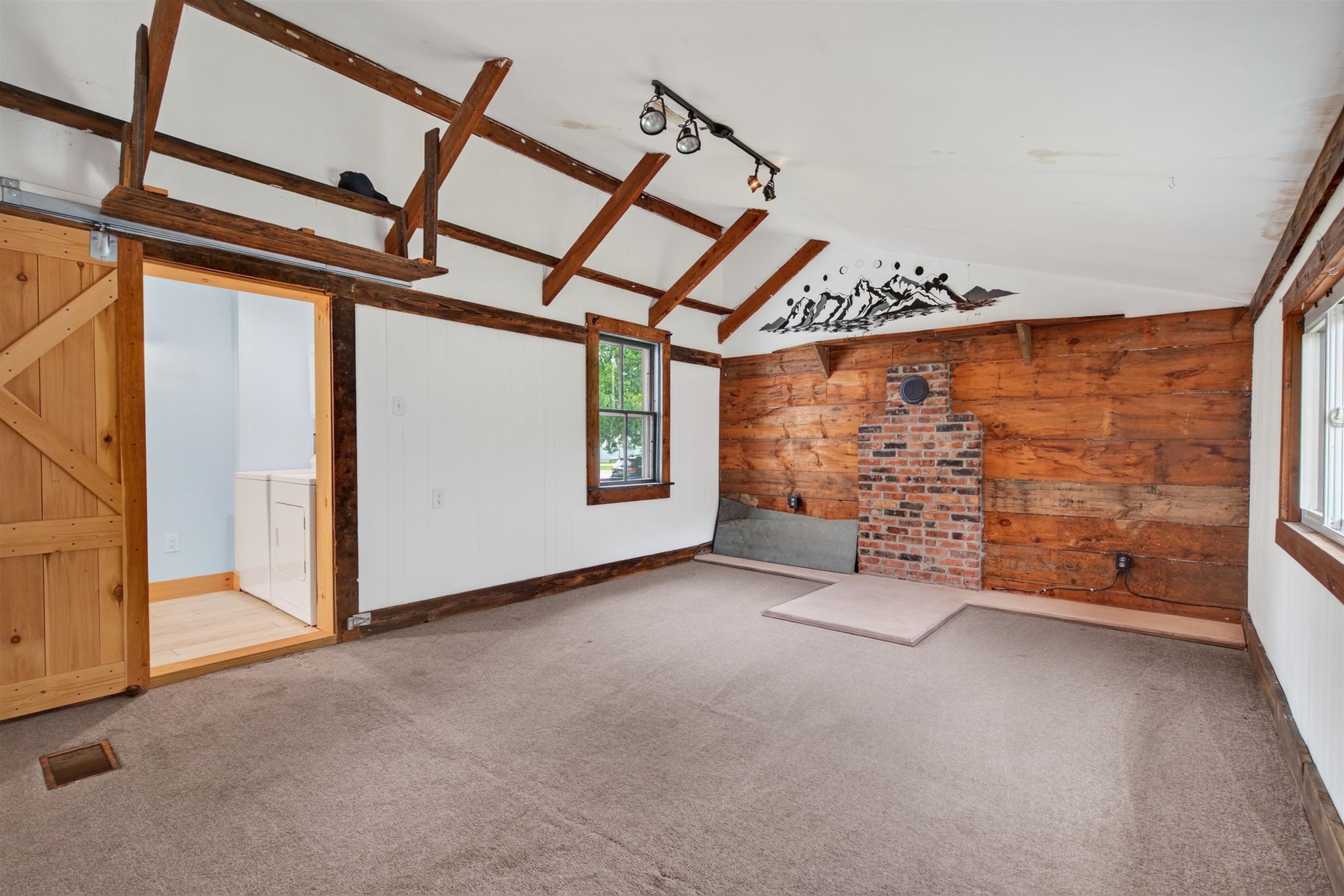 2 Willow Street Property Photo 36