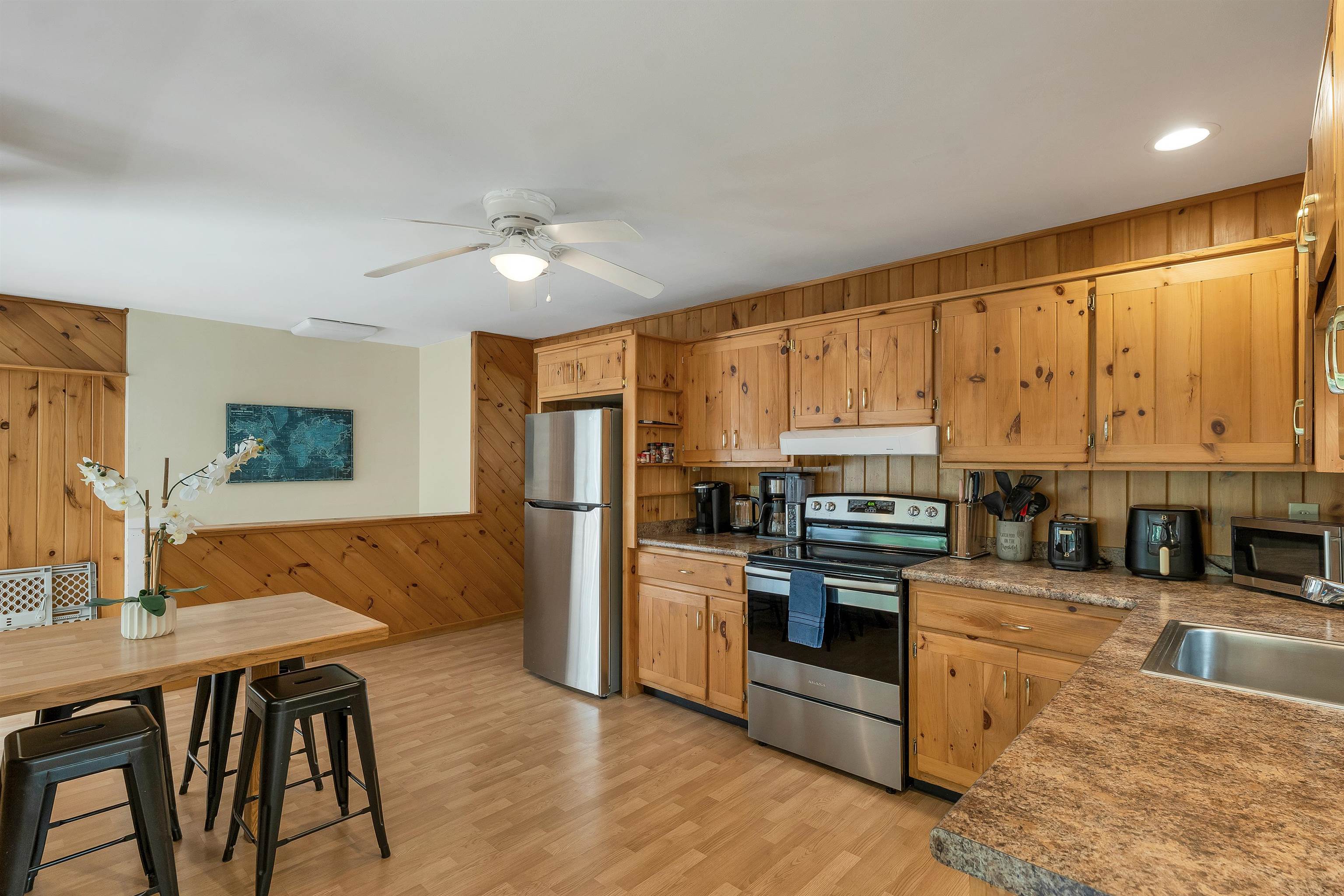49 Merrill Drive Property Photo 2