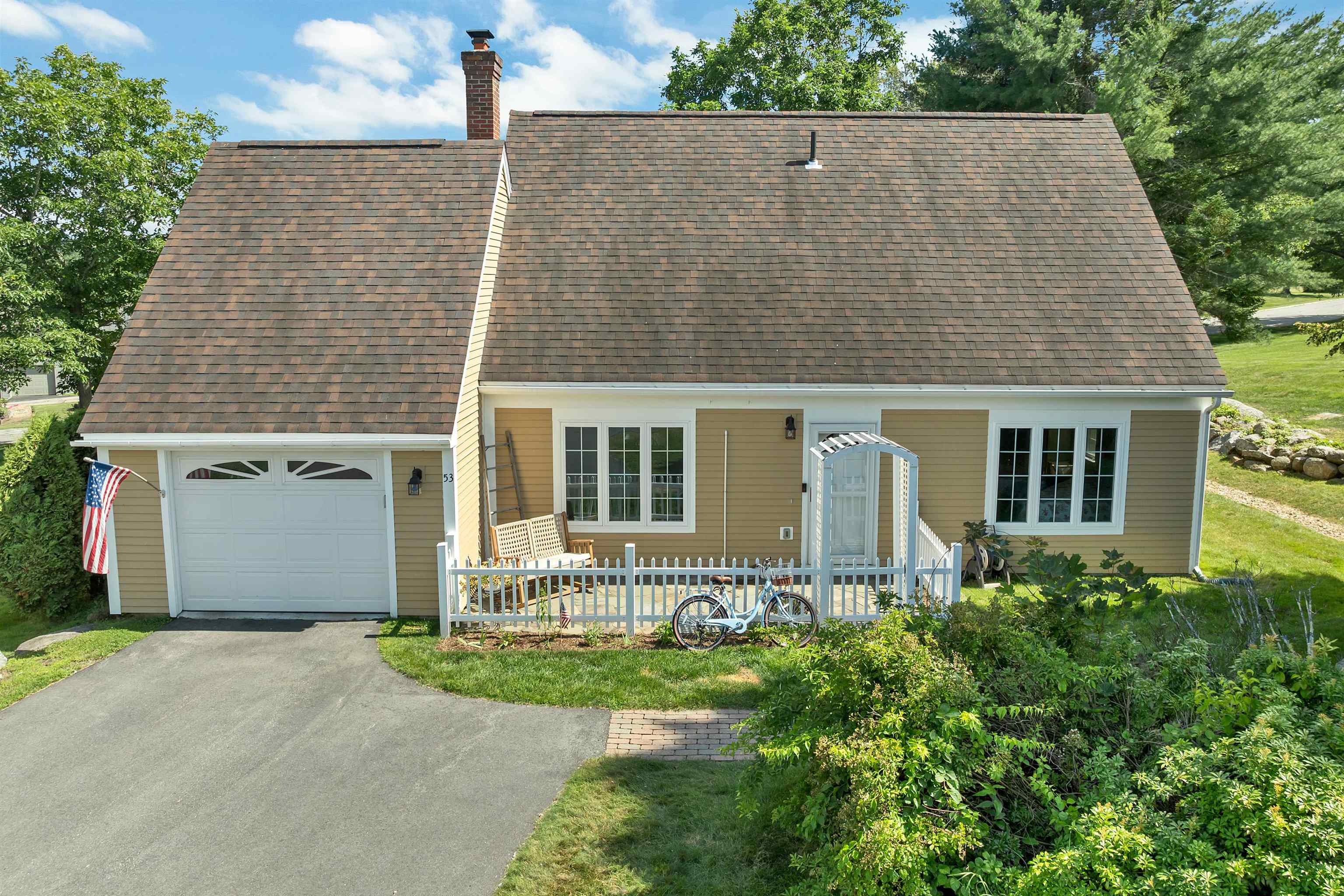 53 Garden Circle Property Photo 1