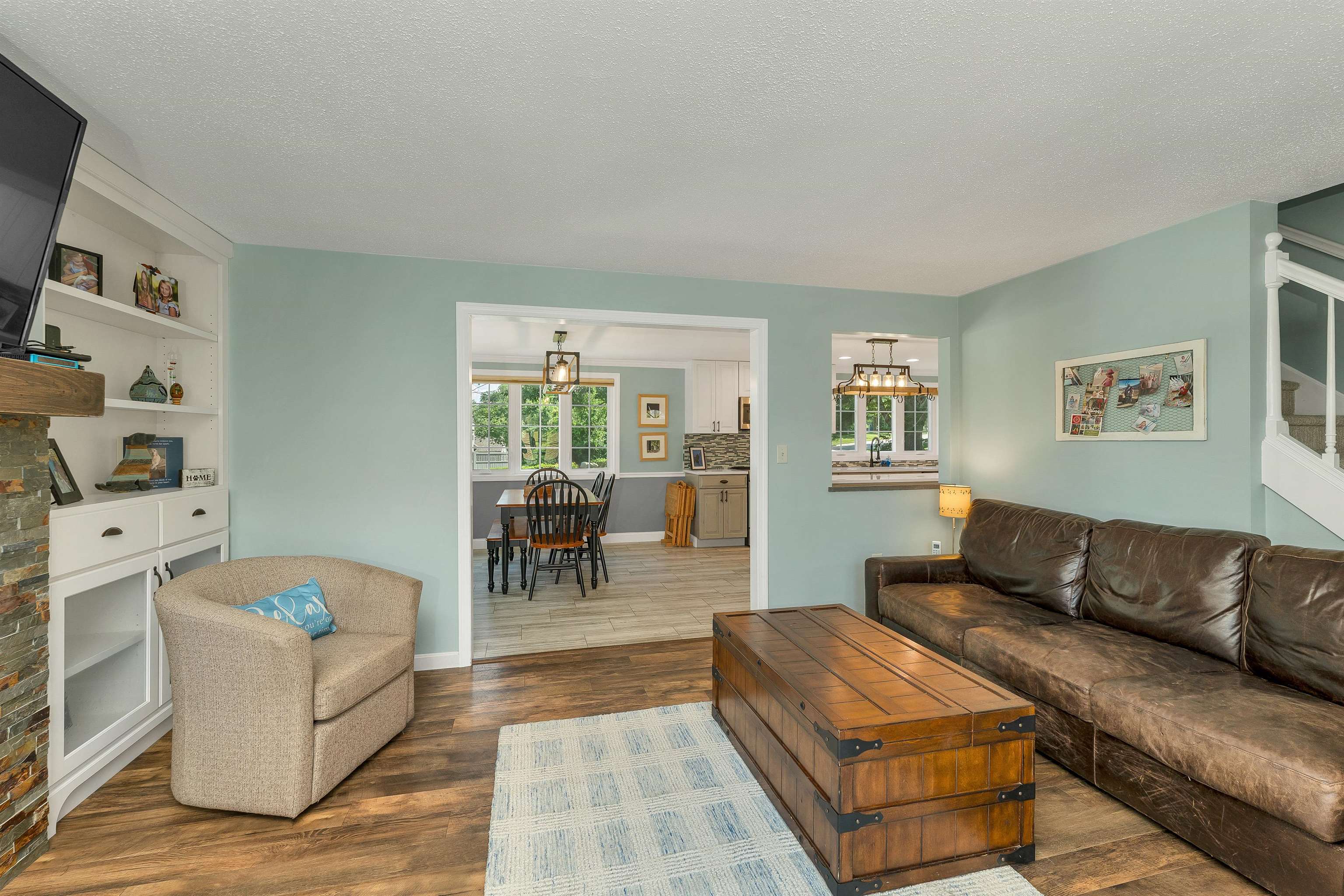 53 Garden Circle Property Photo 3