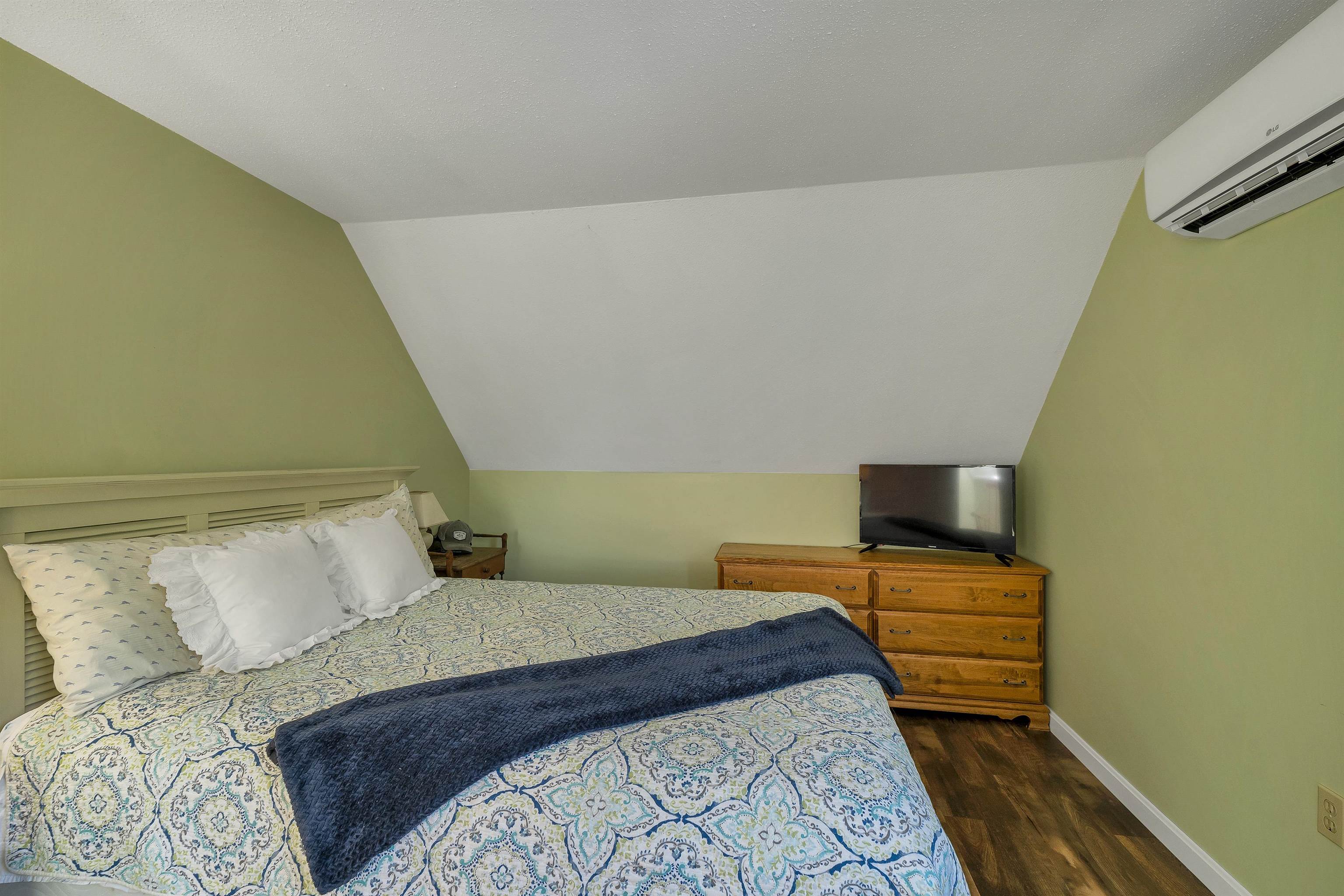 53 Garden Circle Property Photo 16