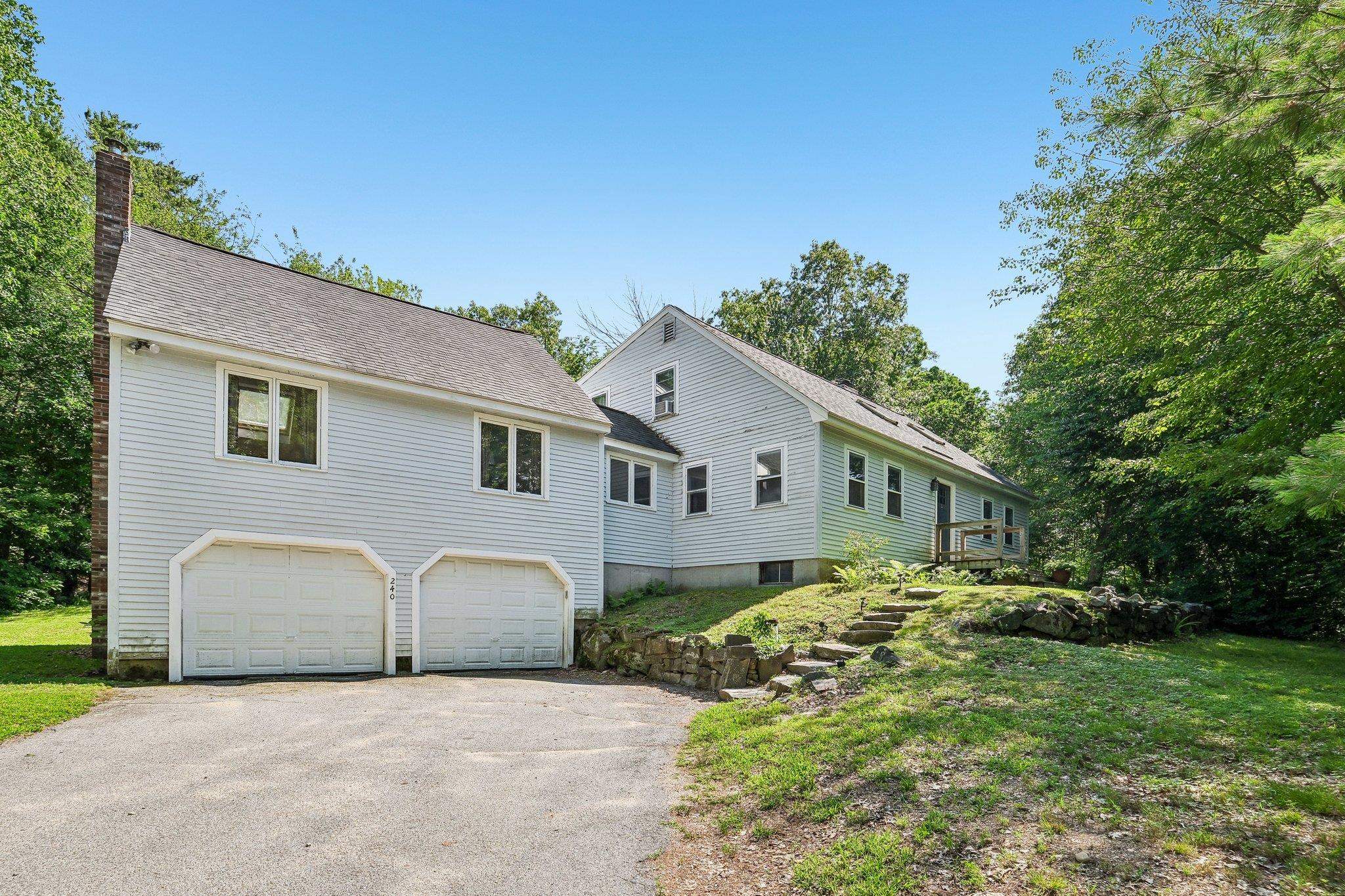 240 Wash Pond Road Property Photo 1