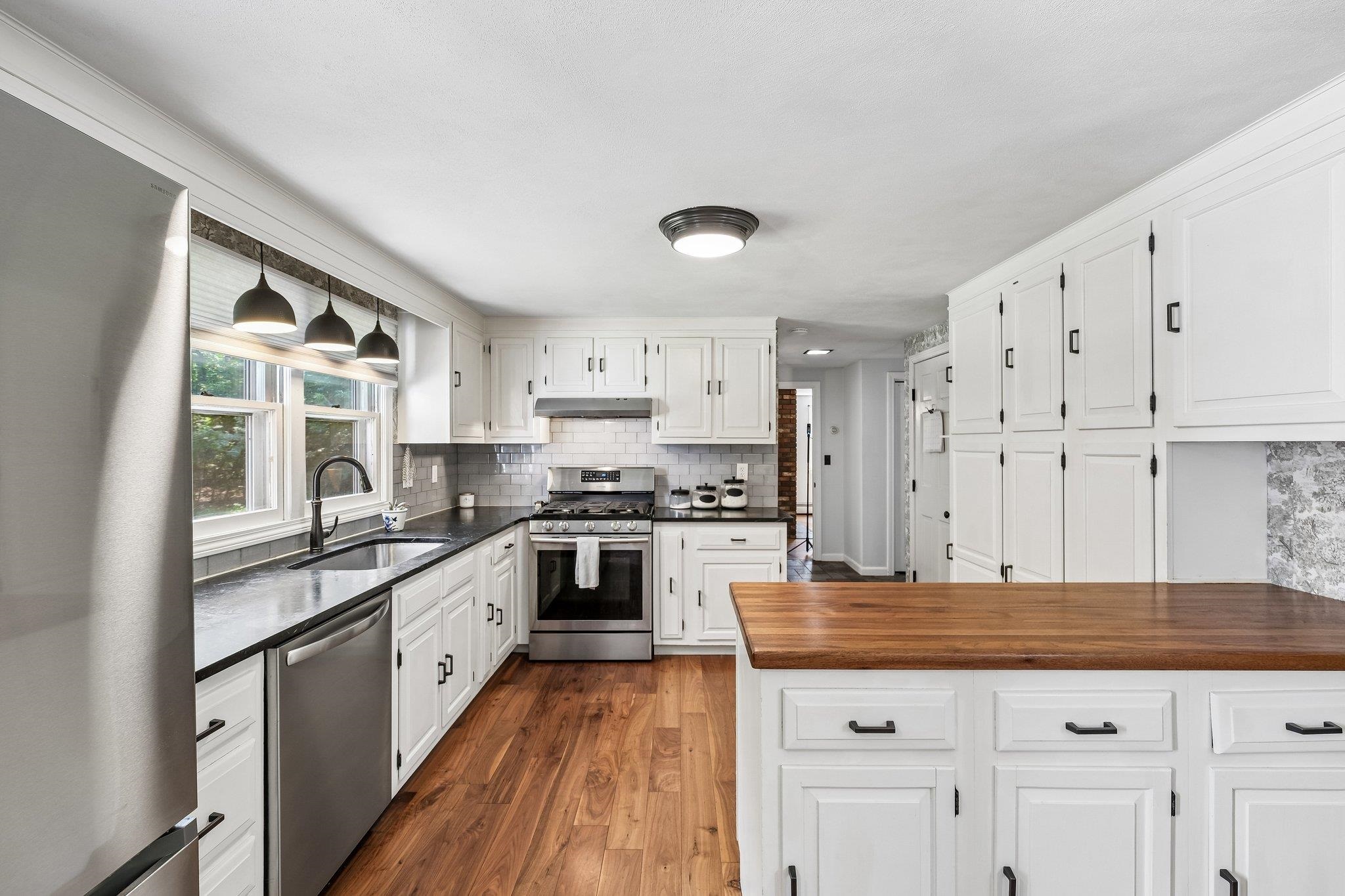 240 Wash Pond Road Property Photo 12