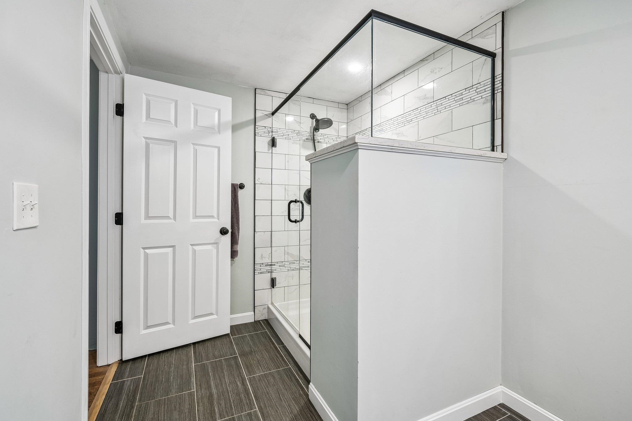 240 Wash Pond Road Property Photo 17