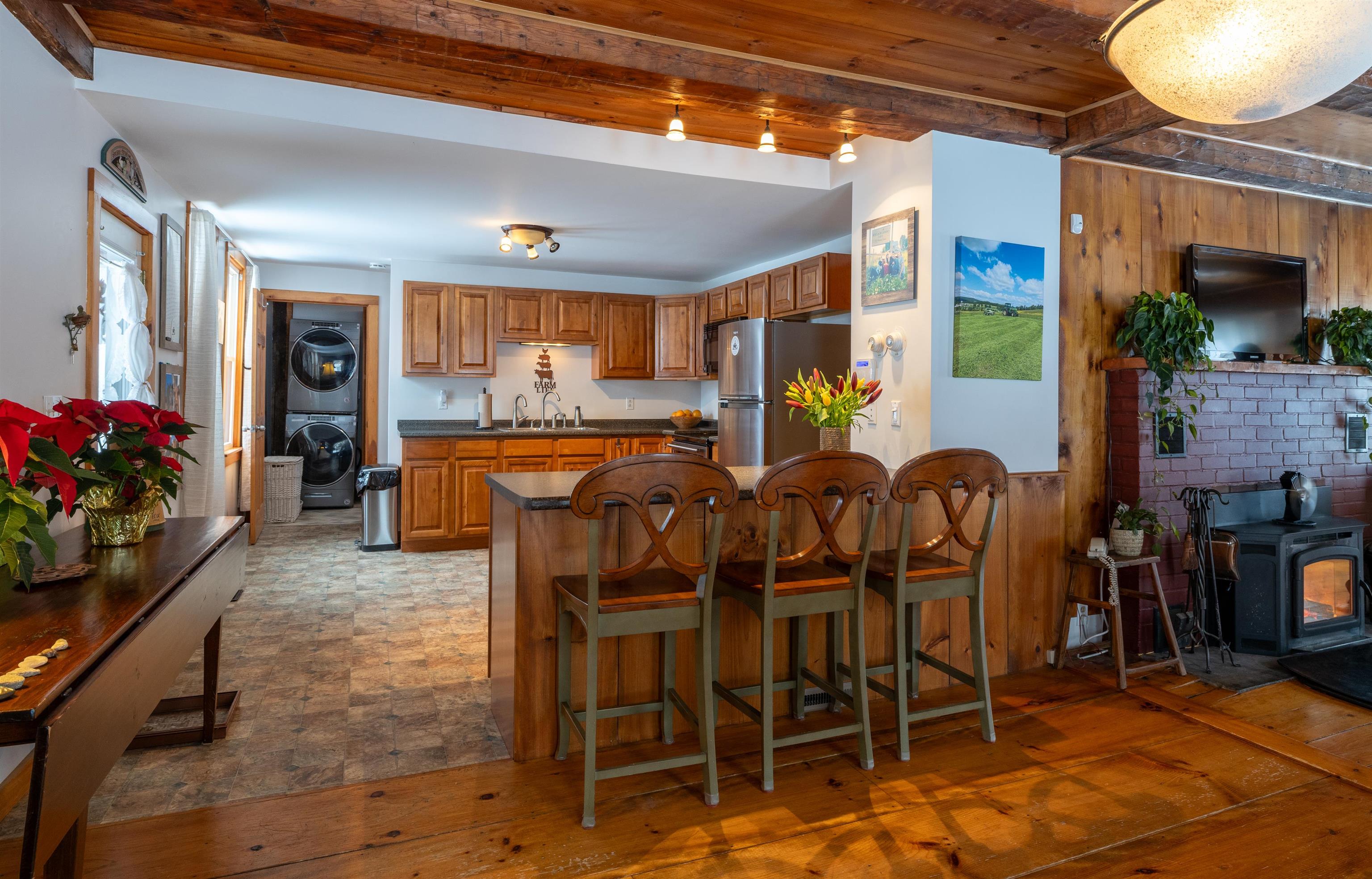 183 Morrie Road Property Photo 7