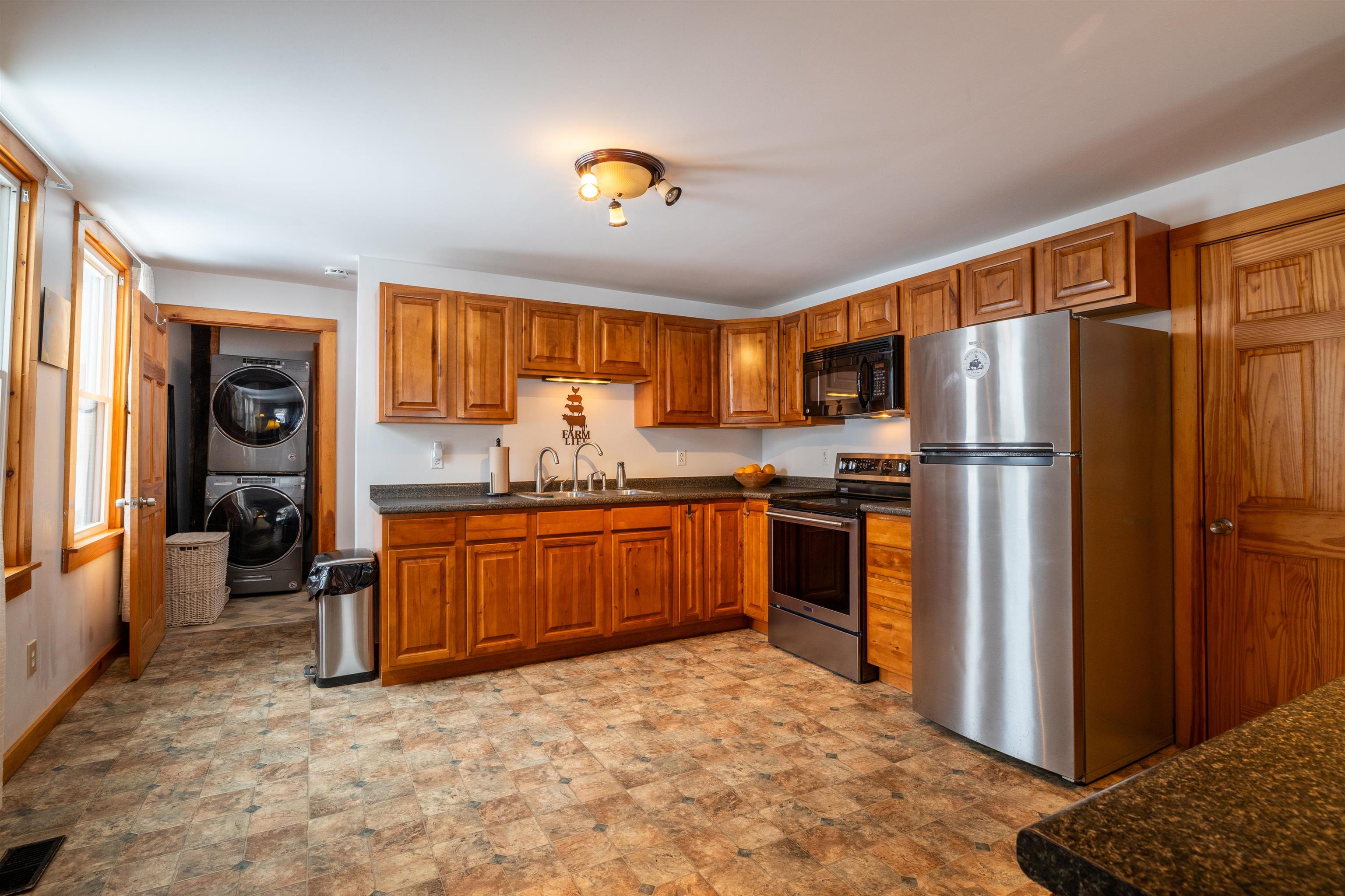 183 Morrie Road Property Photo 10