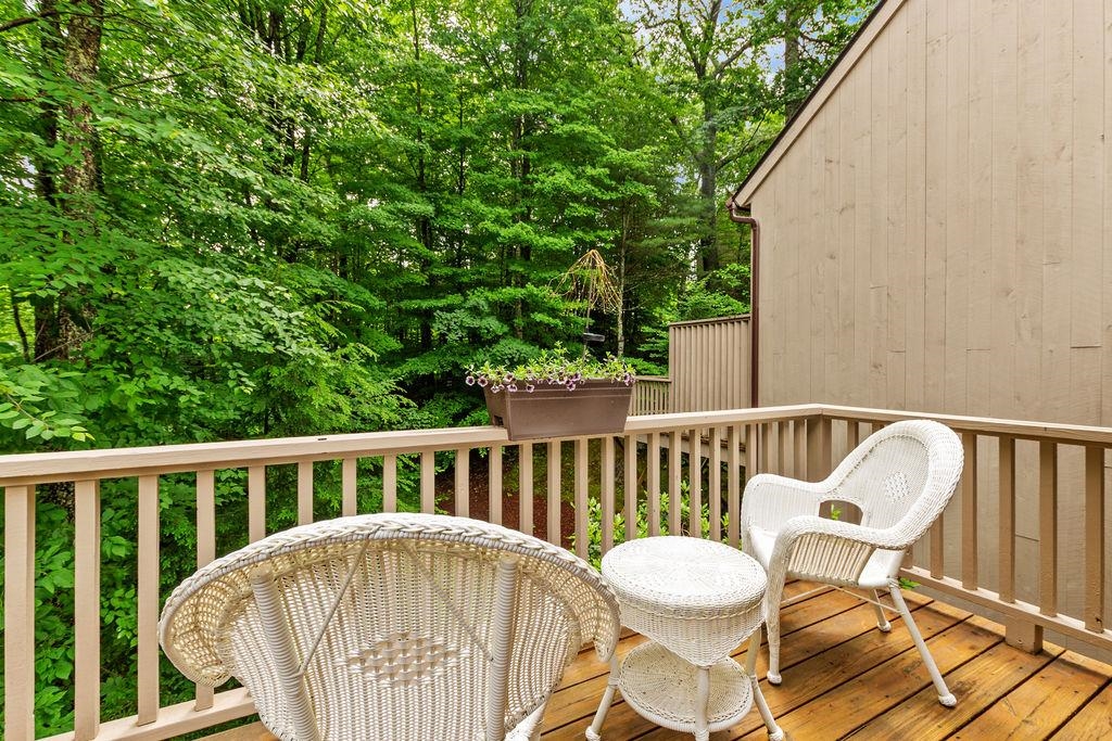 33 Niblick Lane Property Photo 24