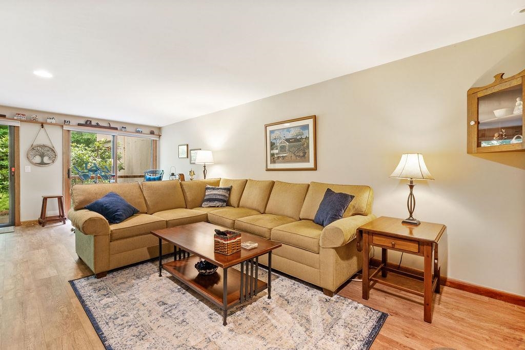 33 Niblick Lane Property Photo 43