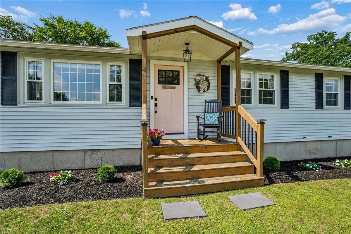 4 Sprucewood Avenue Property Photo 2