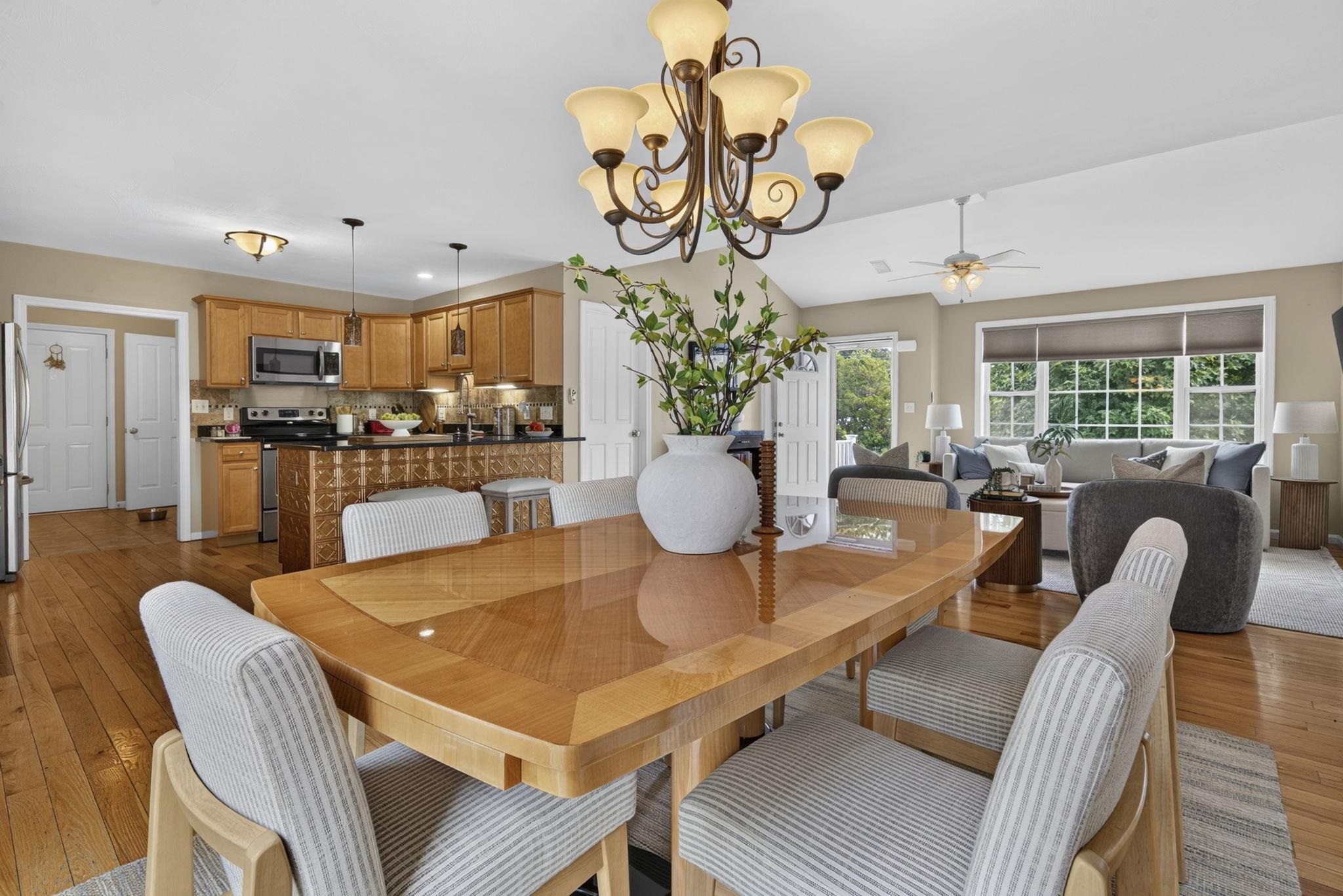 57 Baldwin Street Property Photo 6