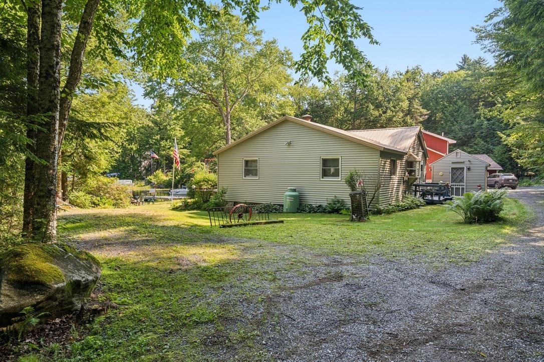 25 Lakeside Drive Property Photo 10