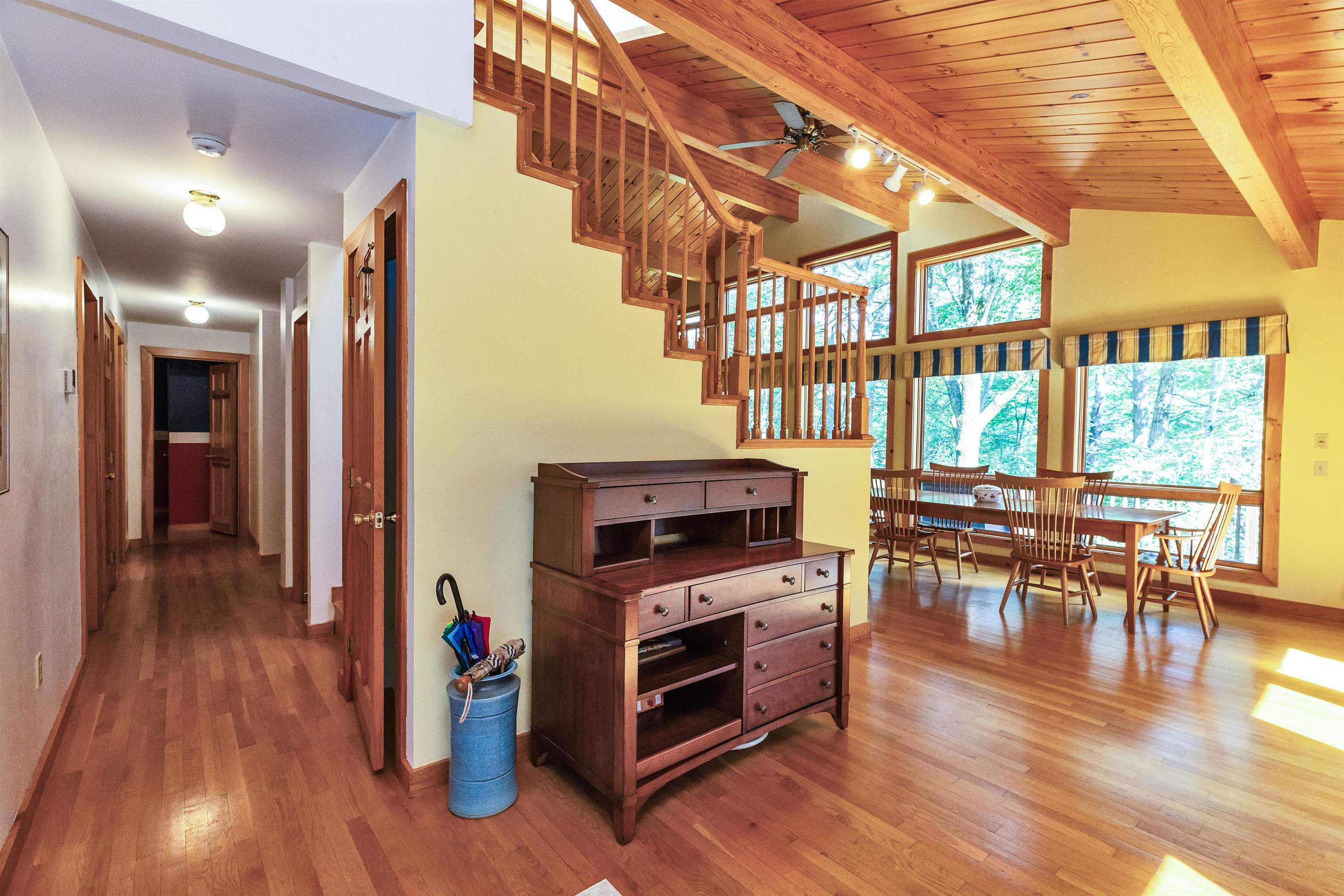 20 Jay Drive Property Photo 11