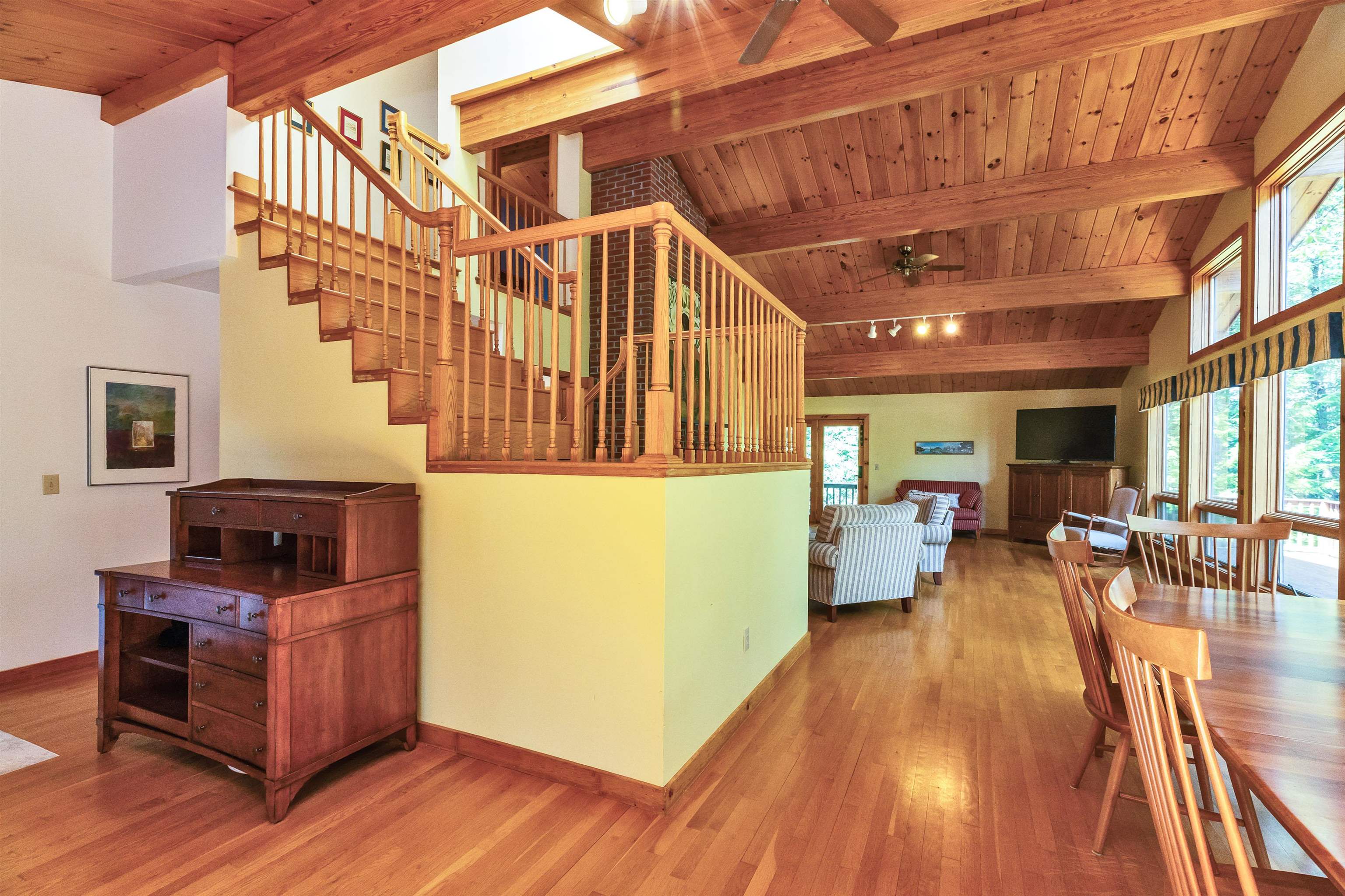 20 Jay Drive Property Photo 12