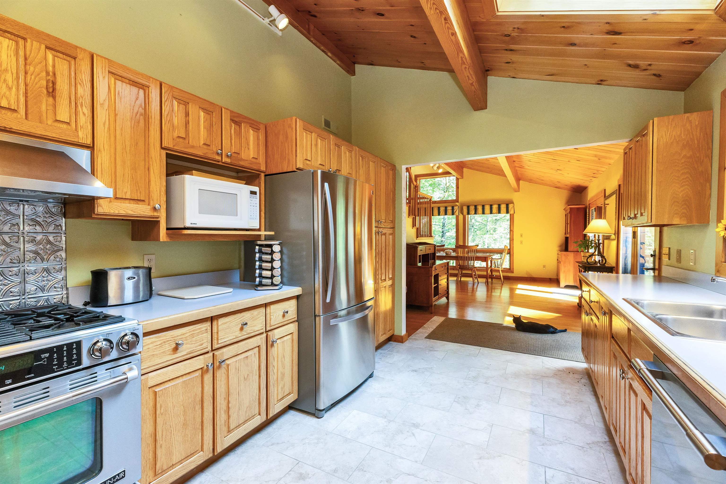 20 Jay Drive Property Photo 23