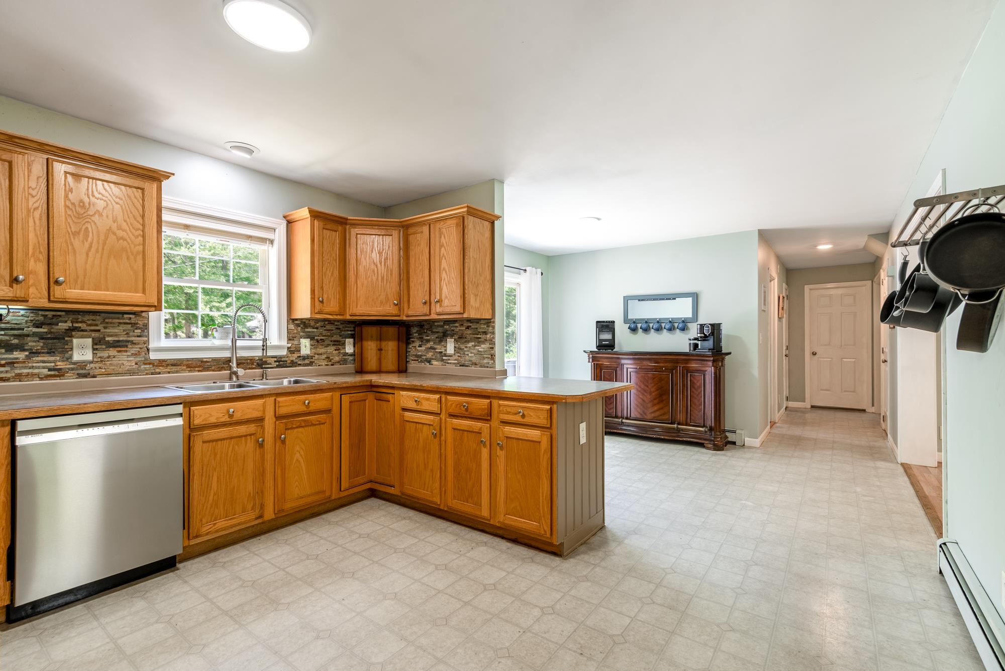 98 Gary Road Property Photo 5