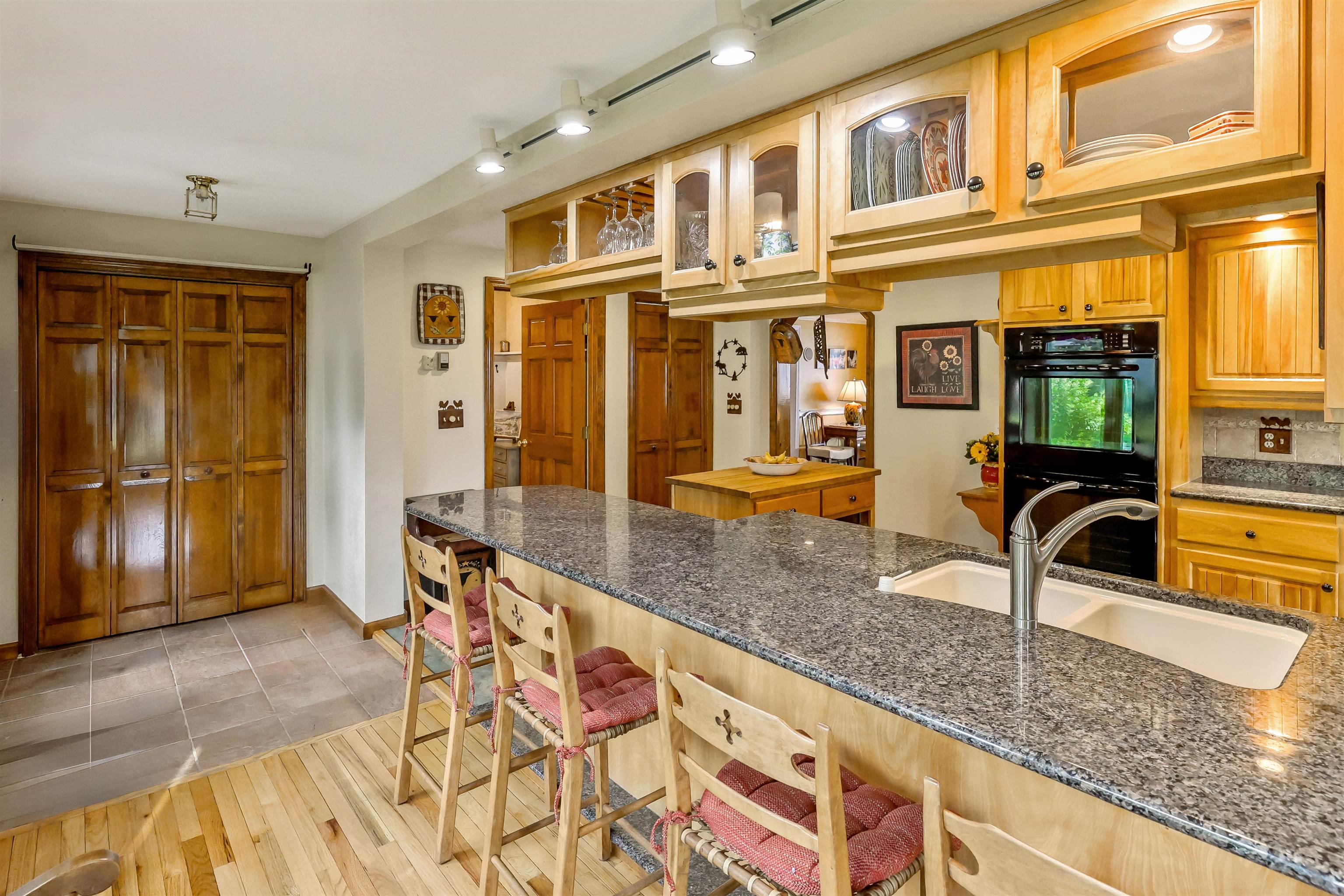 103 Loop Road Property Photo 15