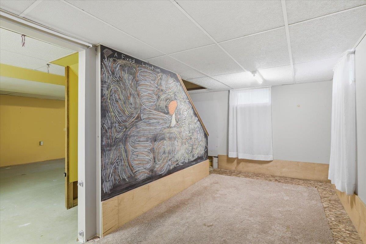 17 Rotunda Avenue Property Photo 24