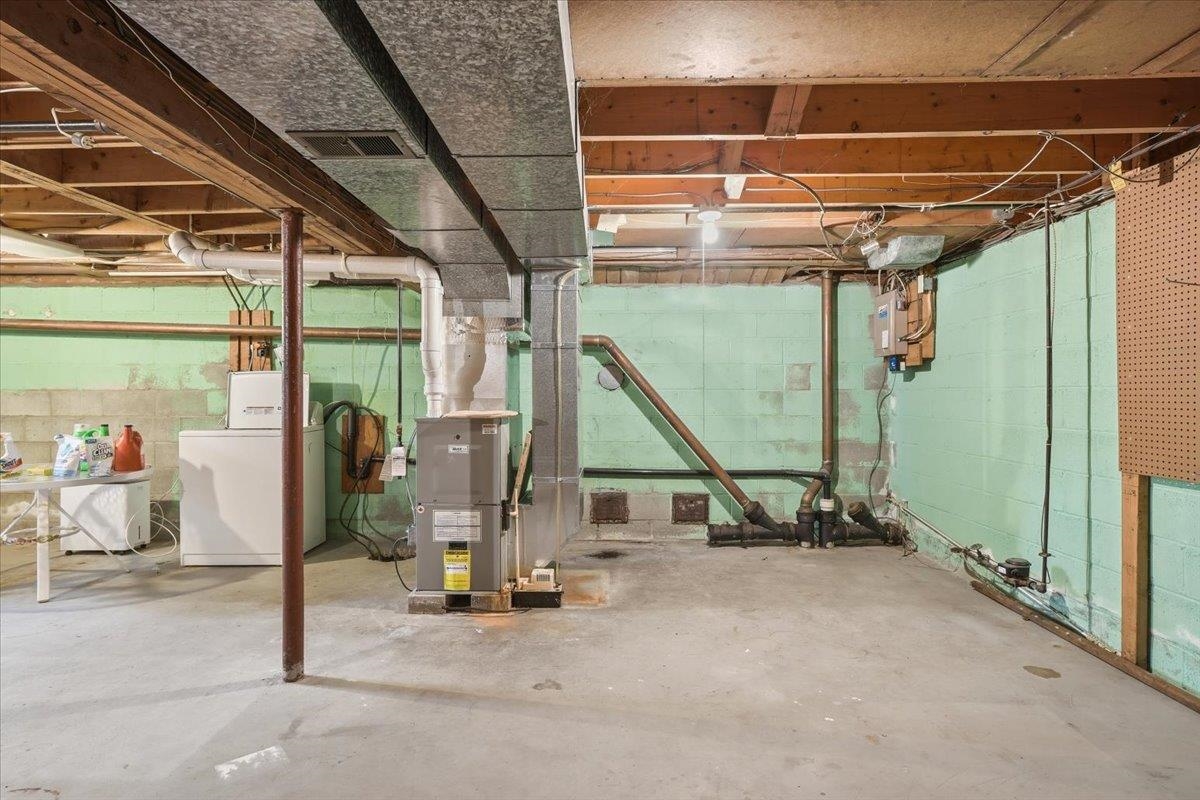 17 Rotunda Avenue Property Photo 28