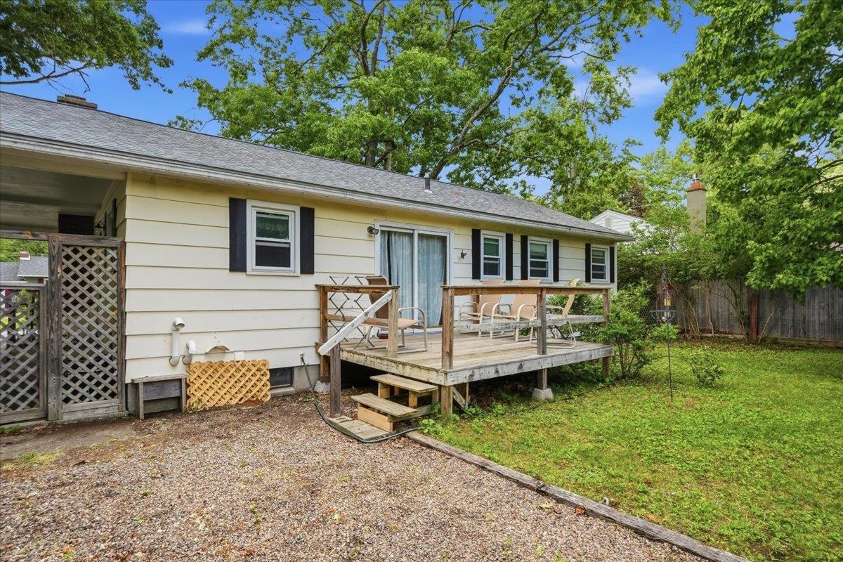17 Rotunda Avenue Property Photo 31