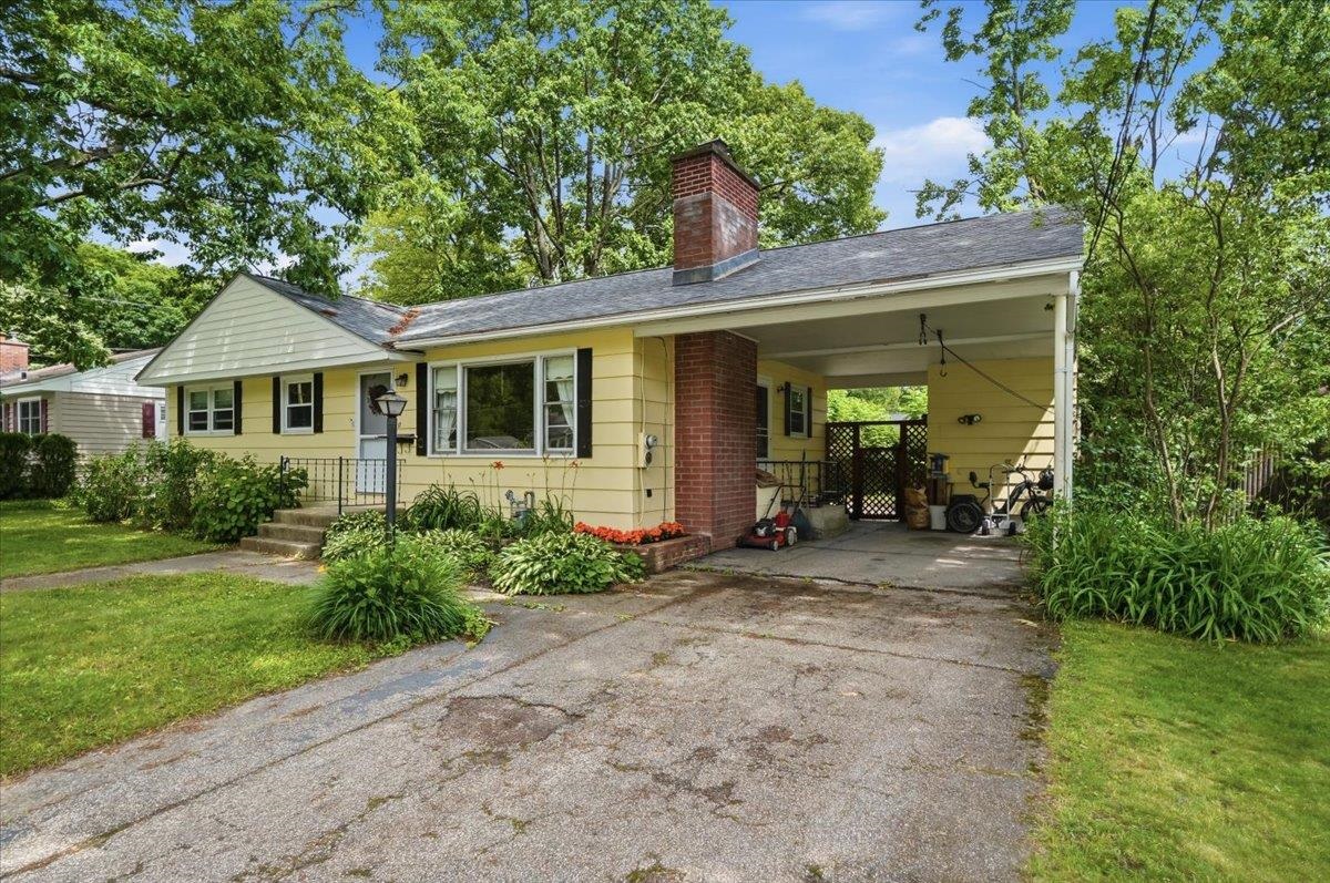 17 Rotunda Avenue Property Photo 38