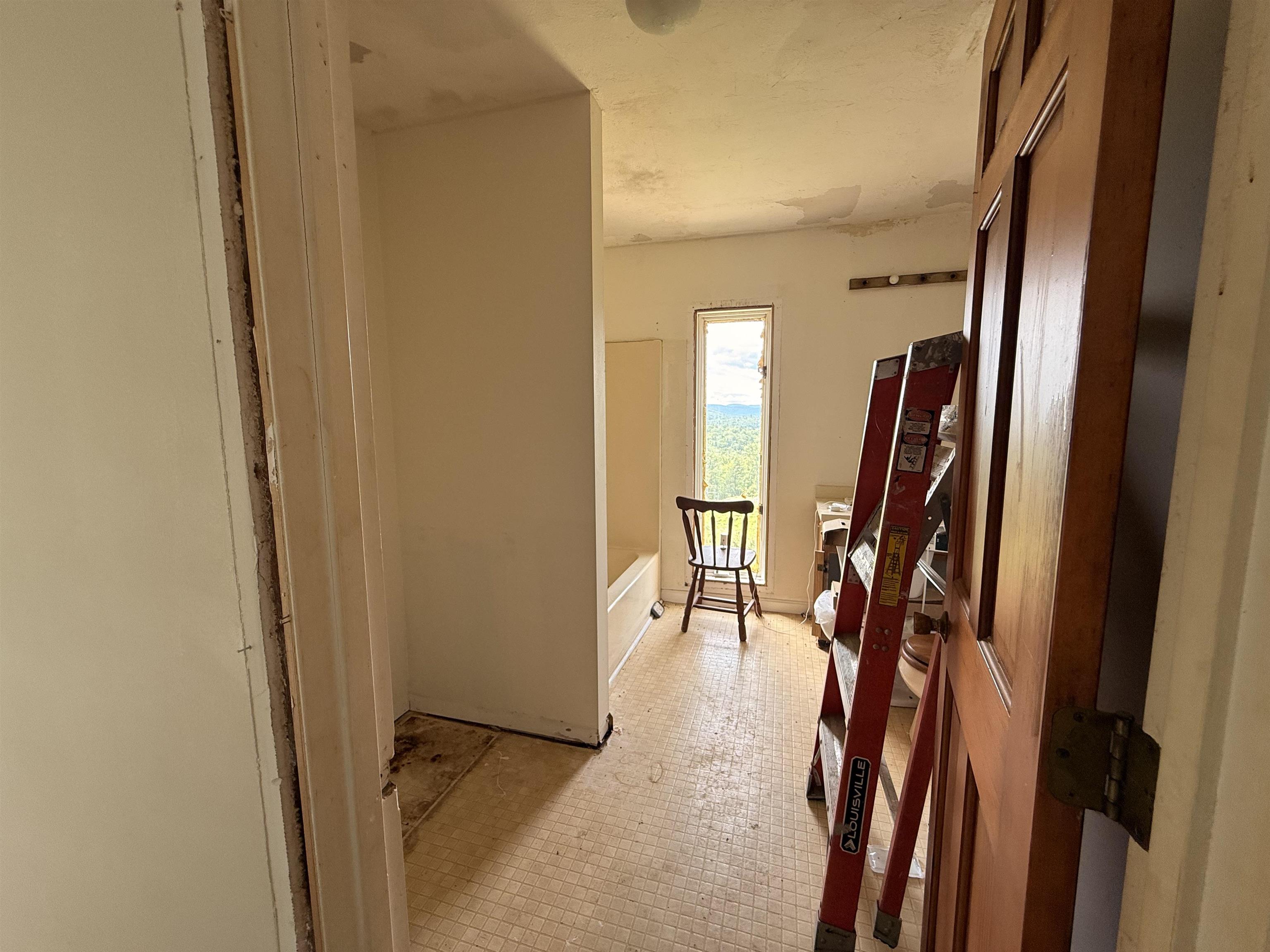 29 Mollie Road Property Photo 26