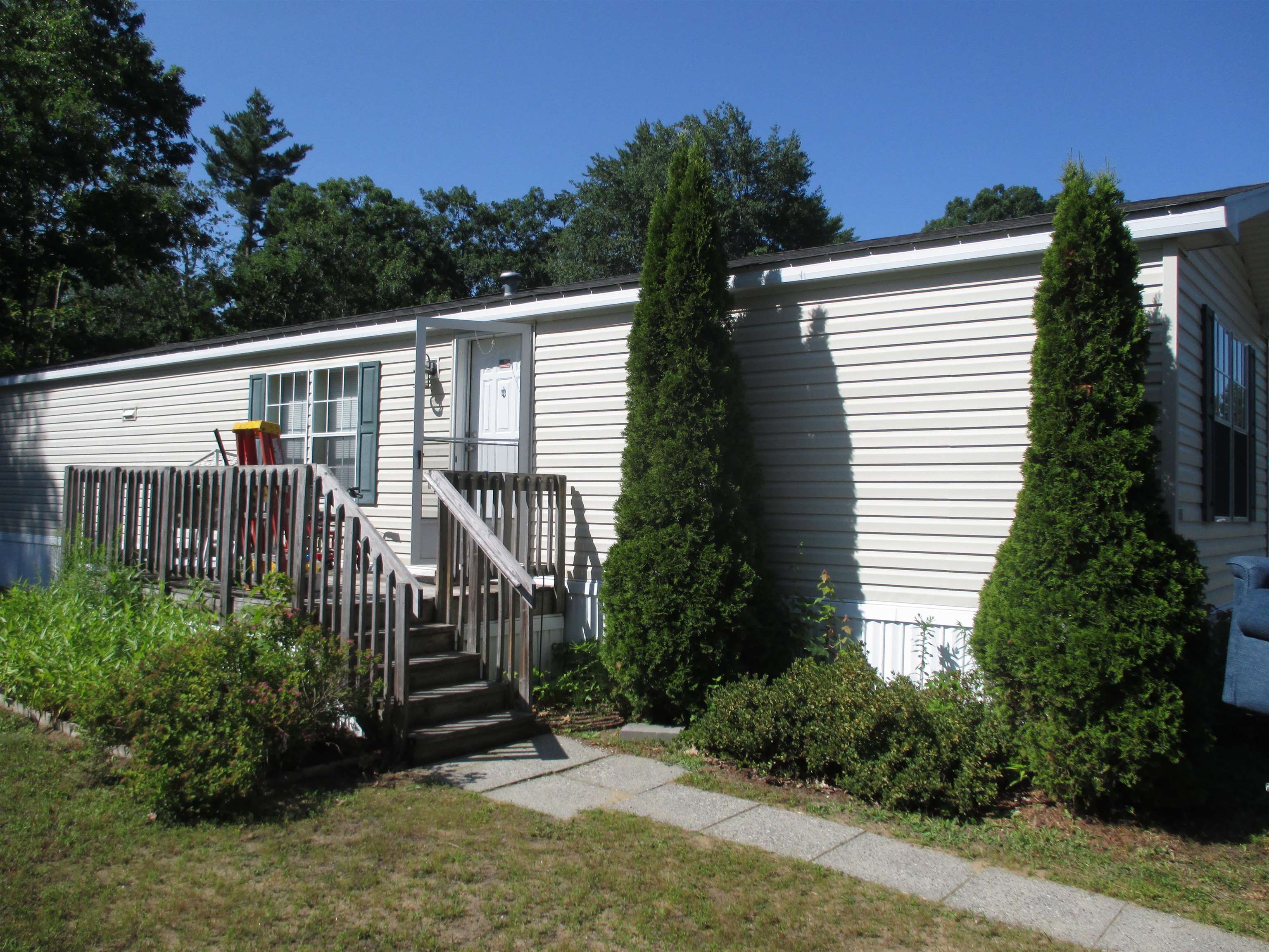 109 Colonial Village Property Photo 2