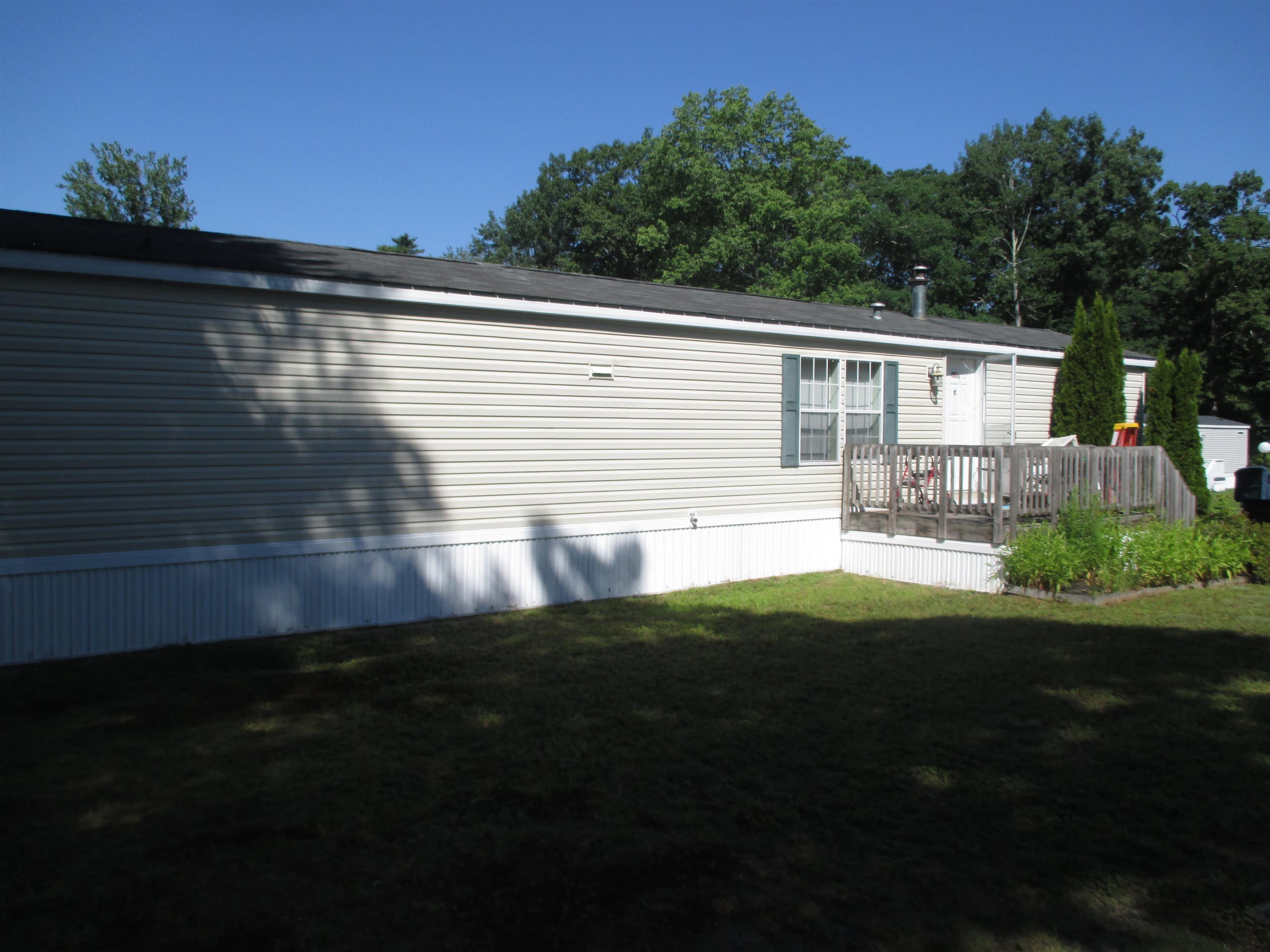 109 Colonial Village Property Photo 4