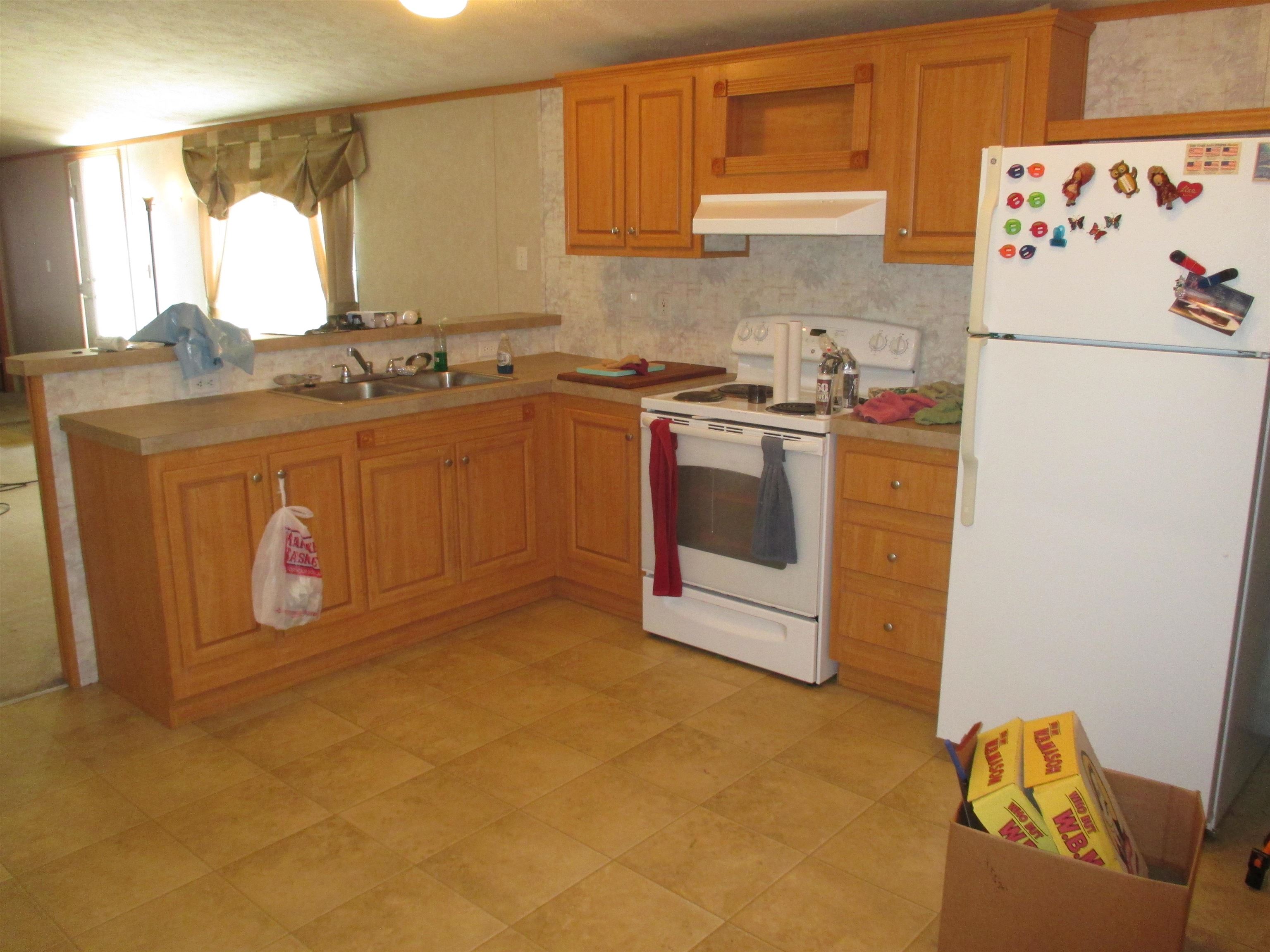 109 Colonial Village Property Photo 5