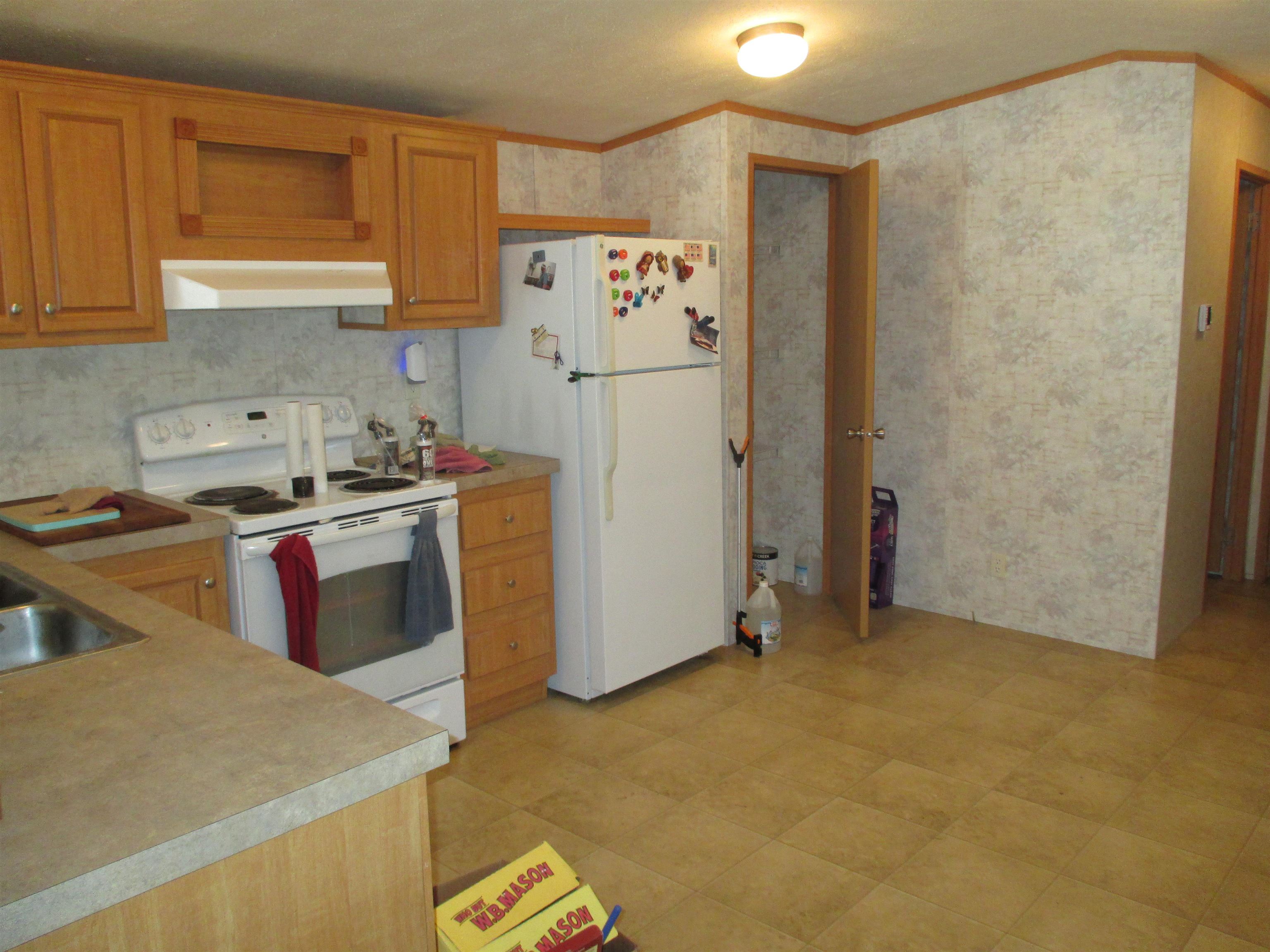 109 Colonial Village Property Photo 6