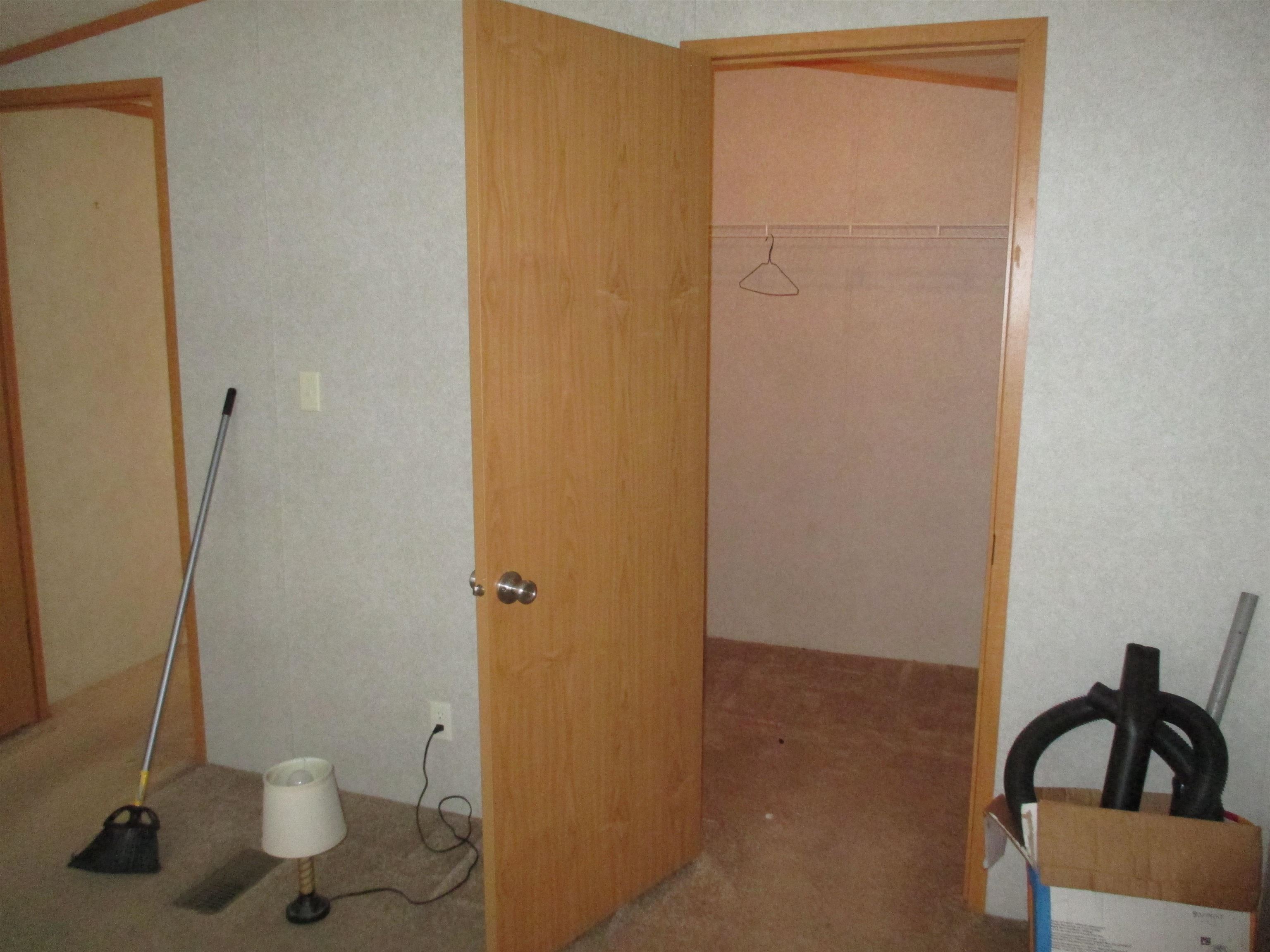 109 Colonial Village Property Photo 13