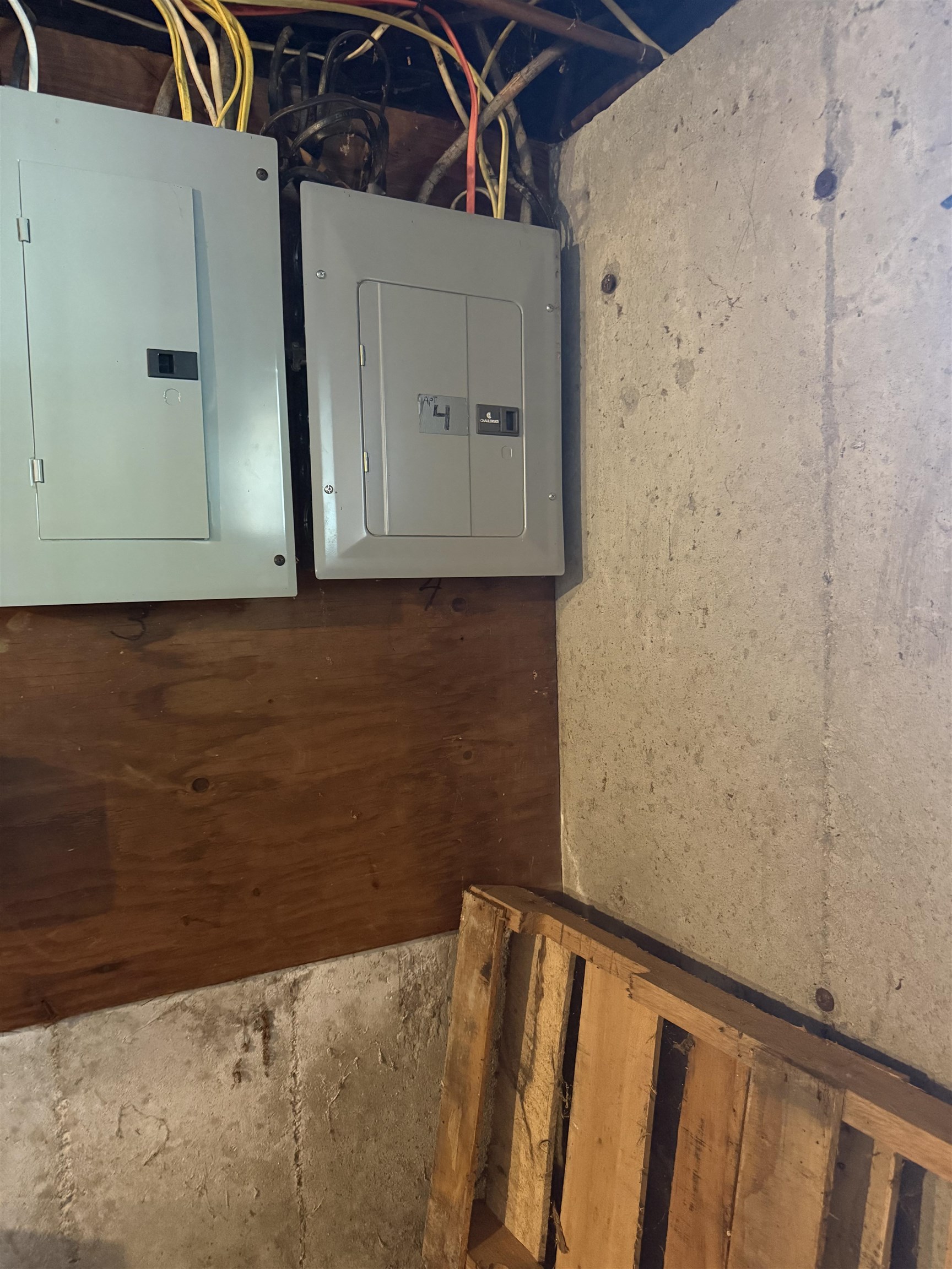 6 Auburn Street Property Photo 13