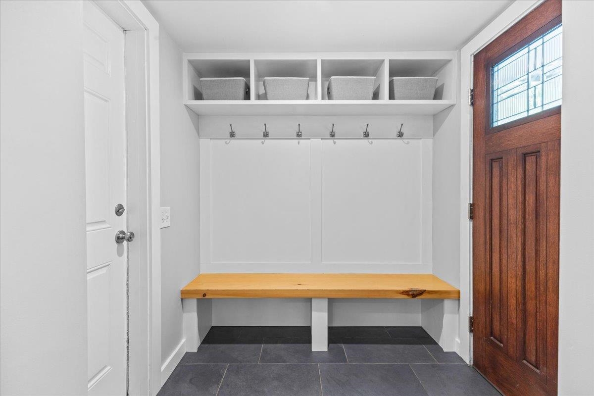 738 River Road Property Photo 29