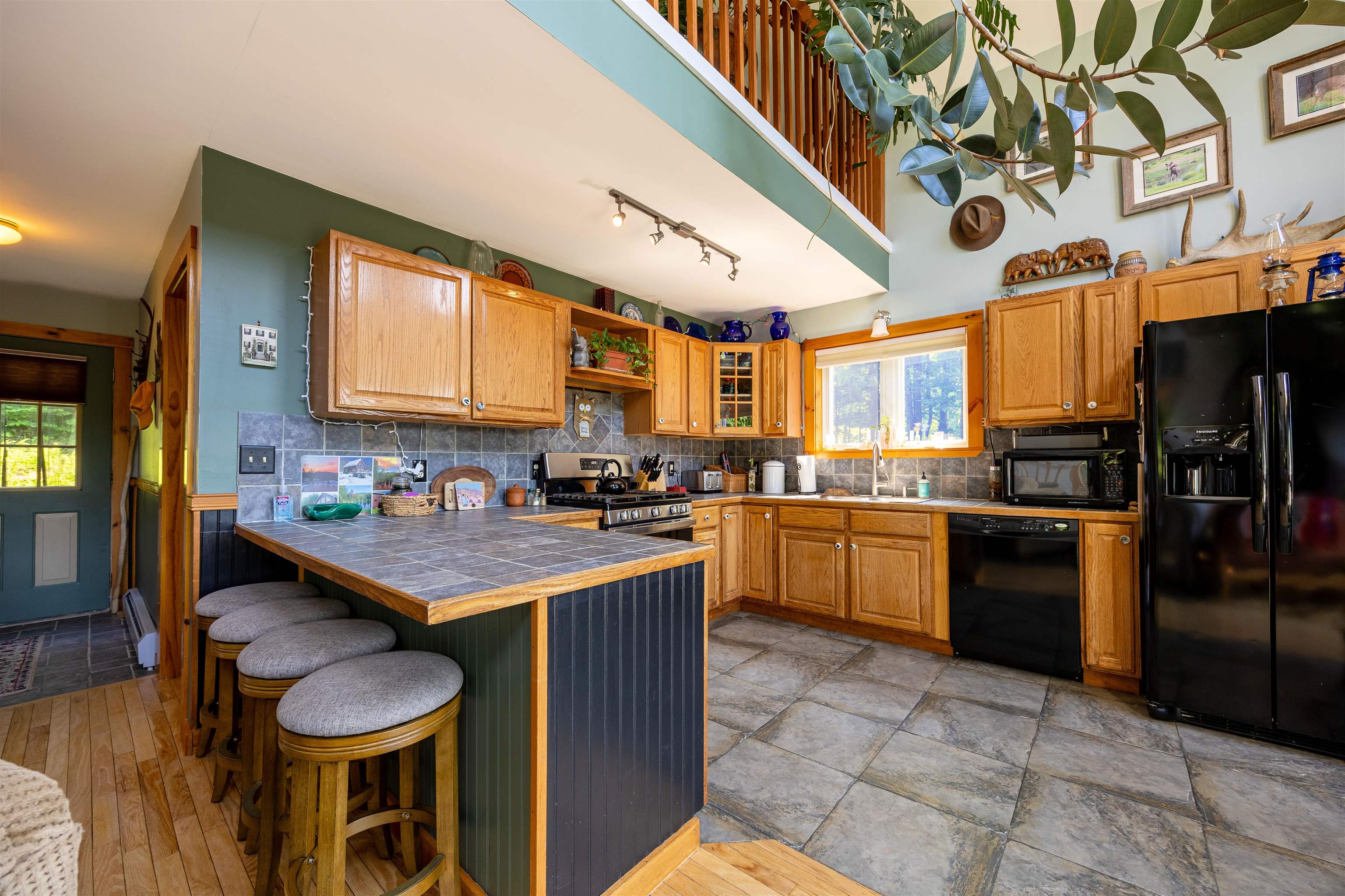 158 Camp Road Property Photo 18