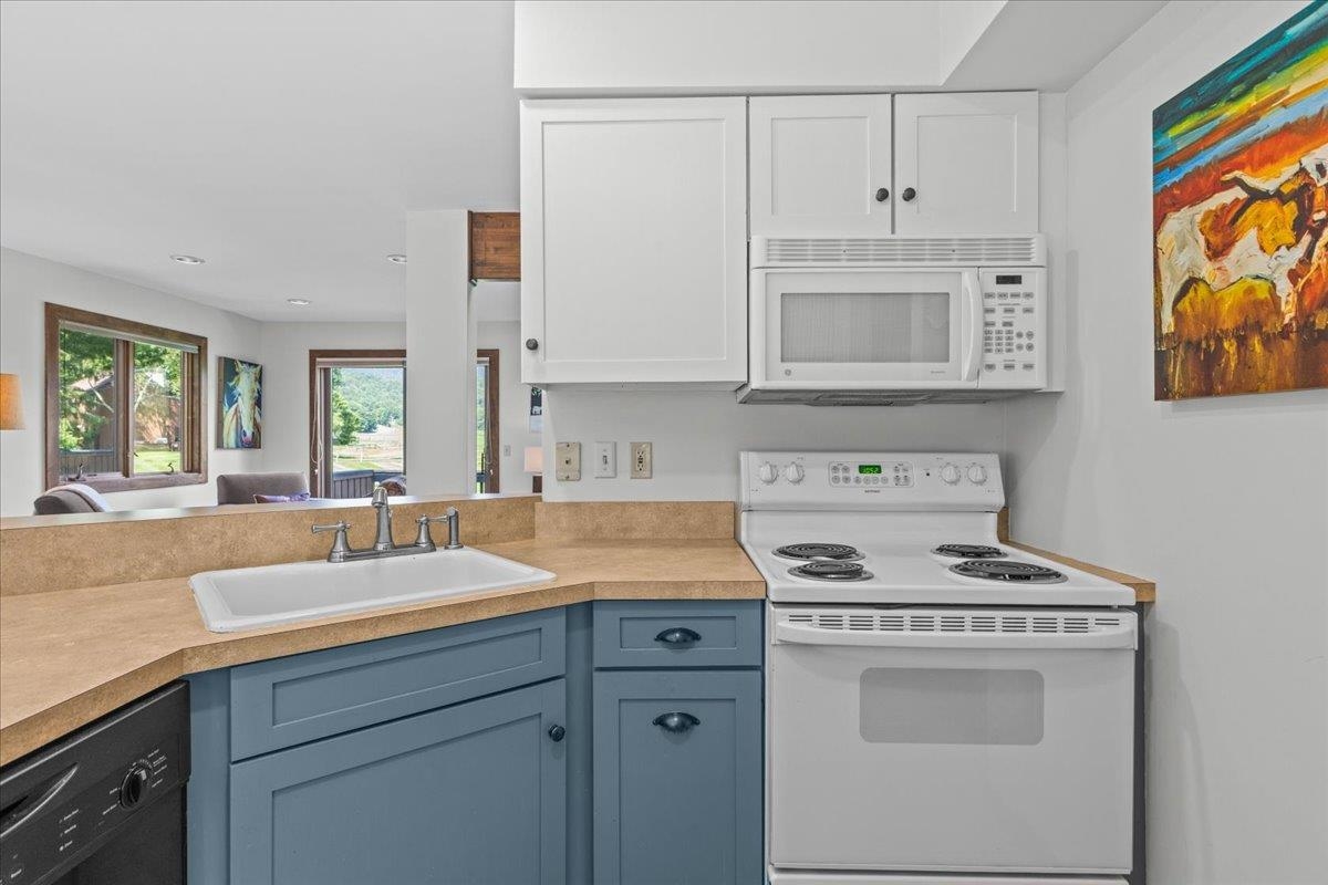 70 Field Road Property Photo 14