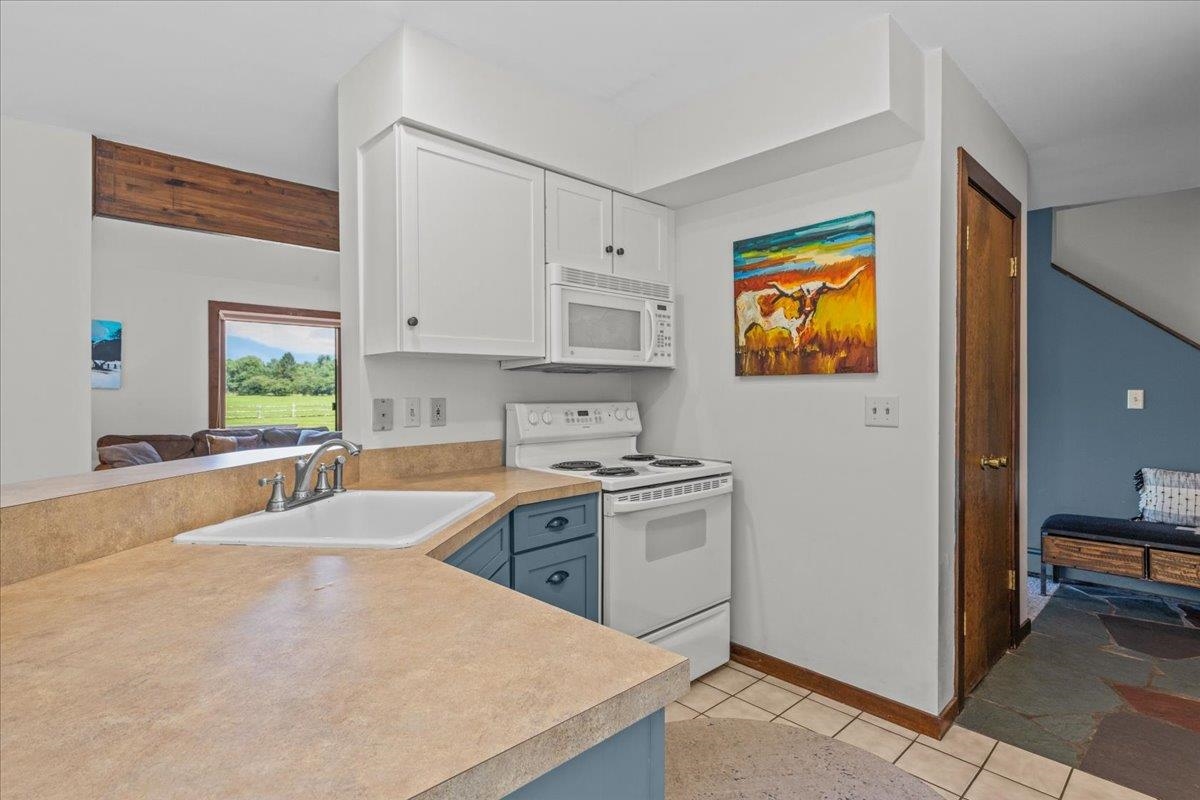 70 Field Road Property Photo 15