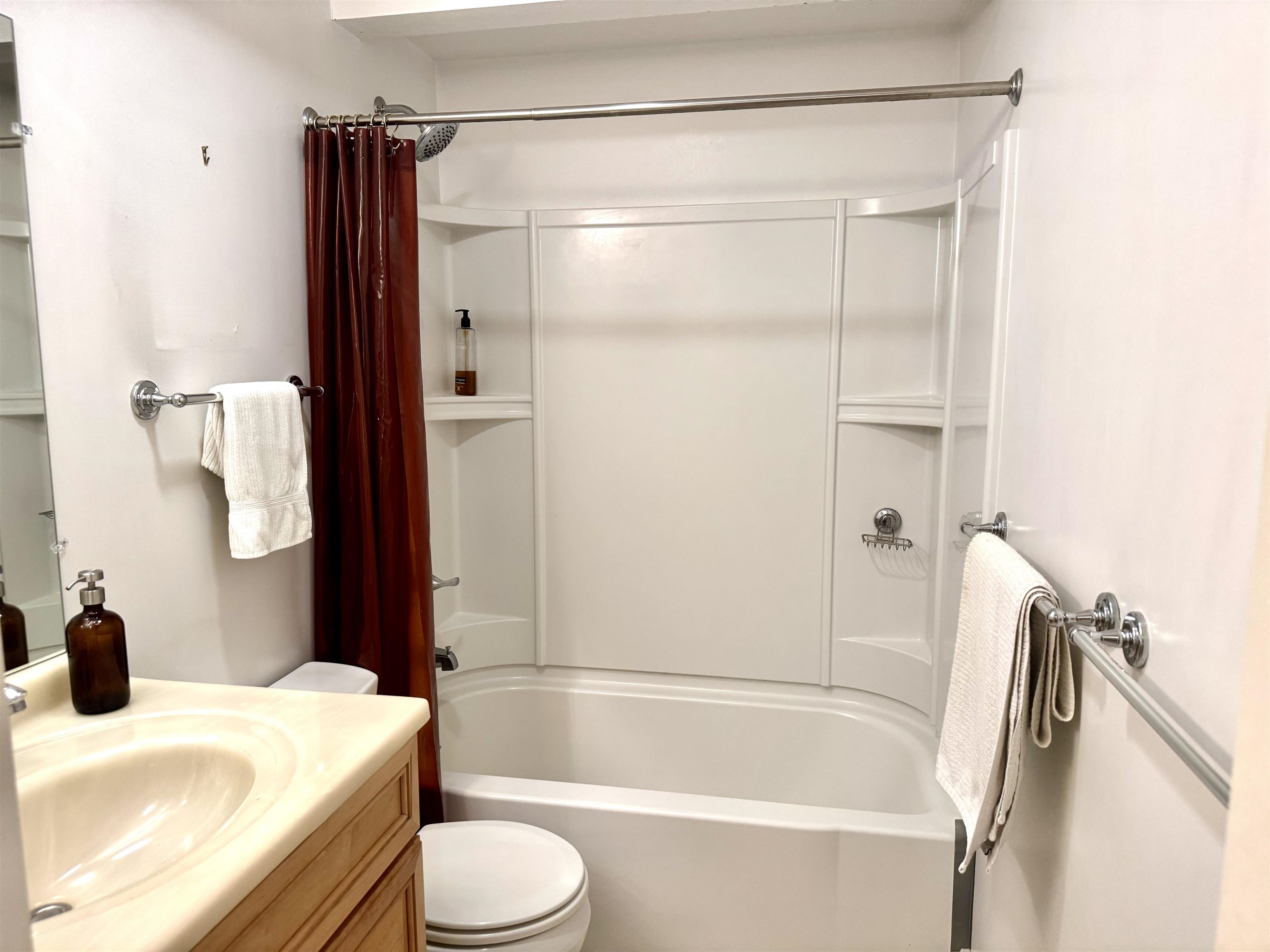 313 Brook Hollow Property Photo 11