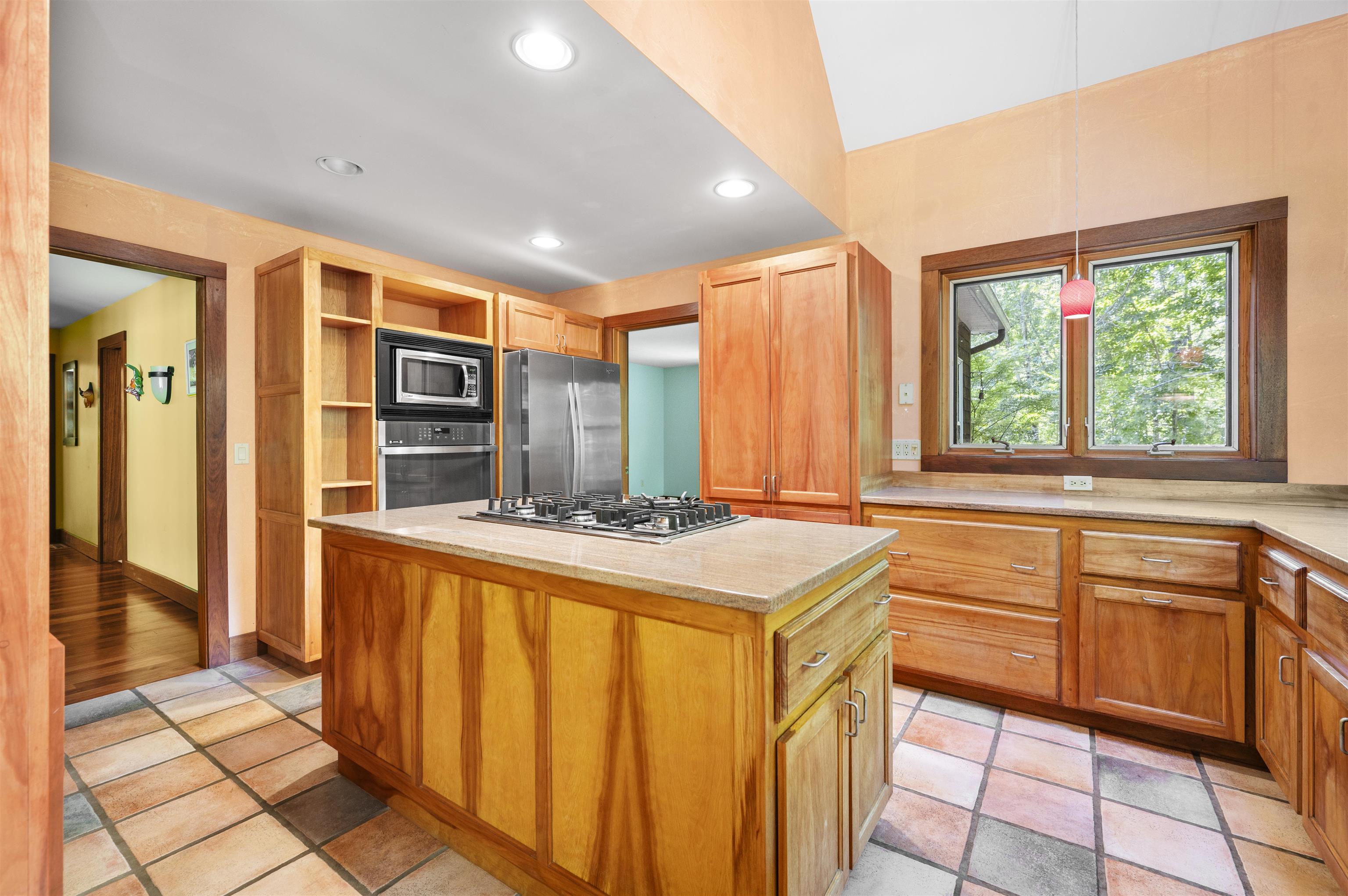 312 Durham Point Road Property Photo 5