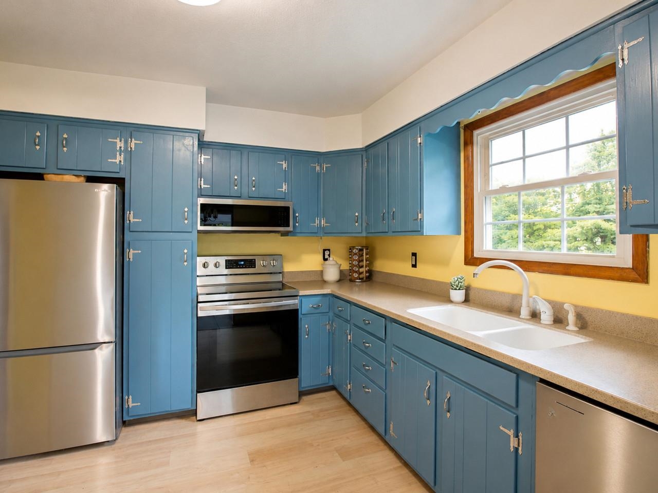 16 Pinehurst Drive Property Photo 2